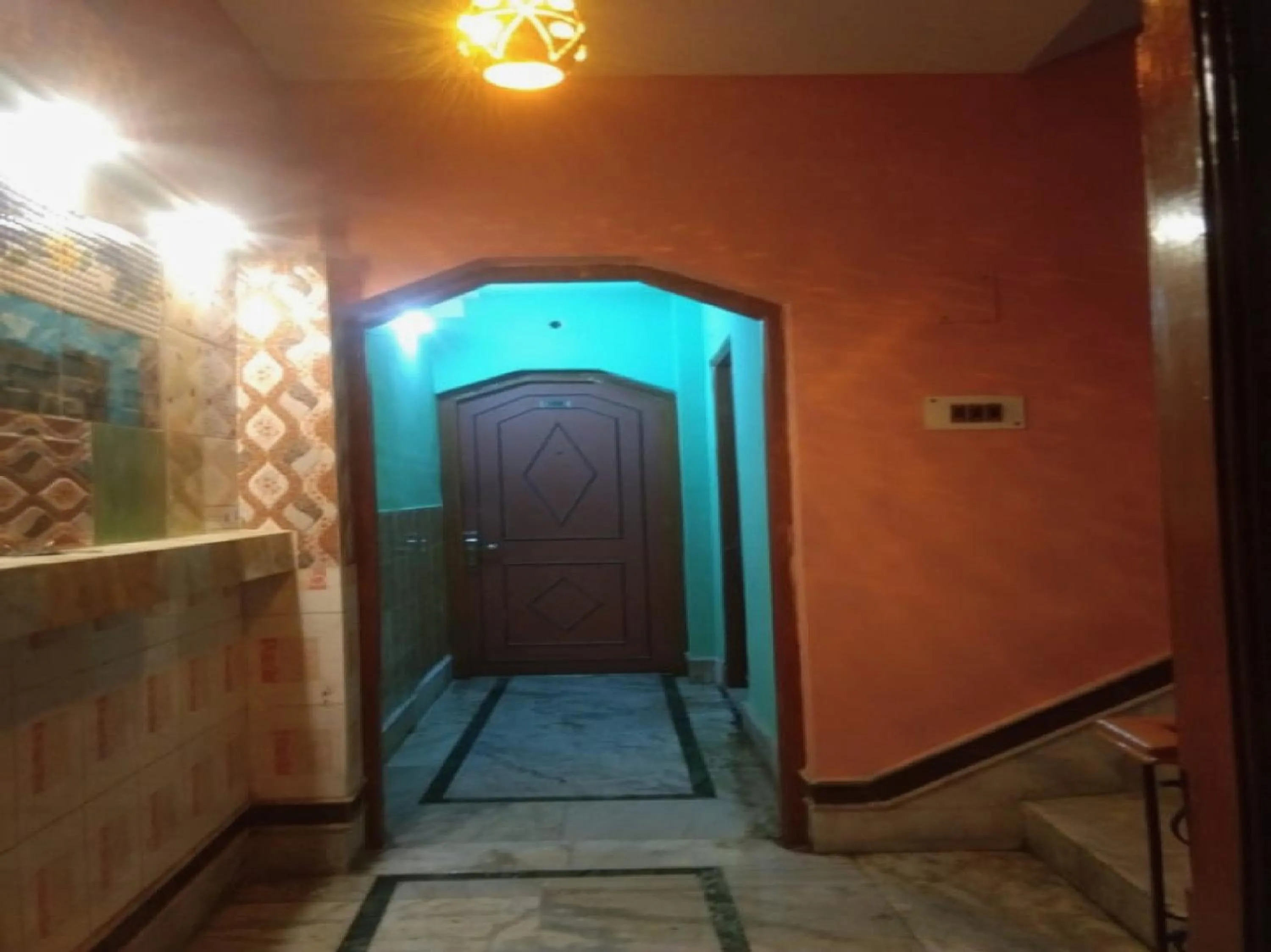 Hotel O by OYO Palace Inn