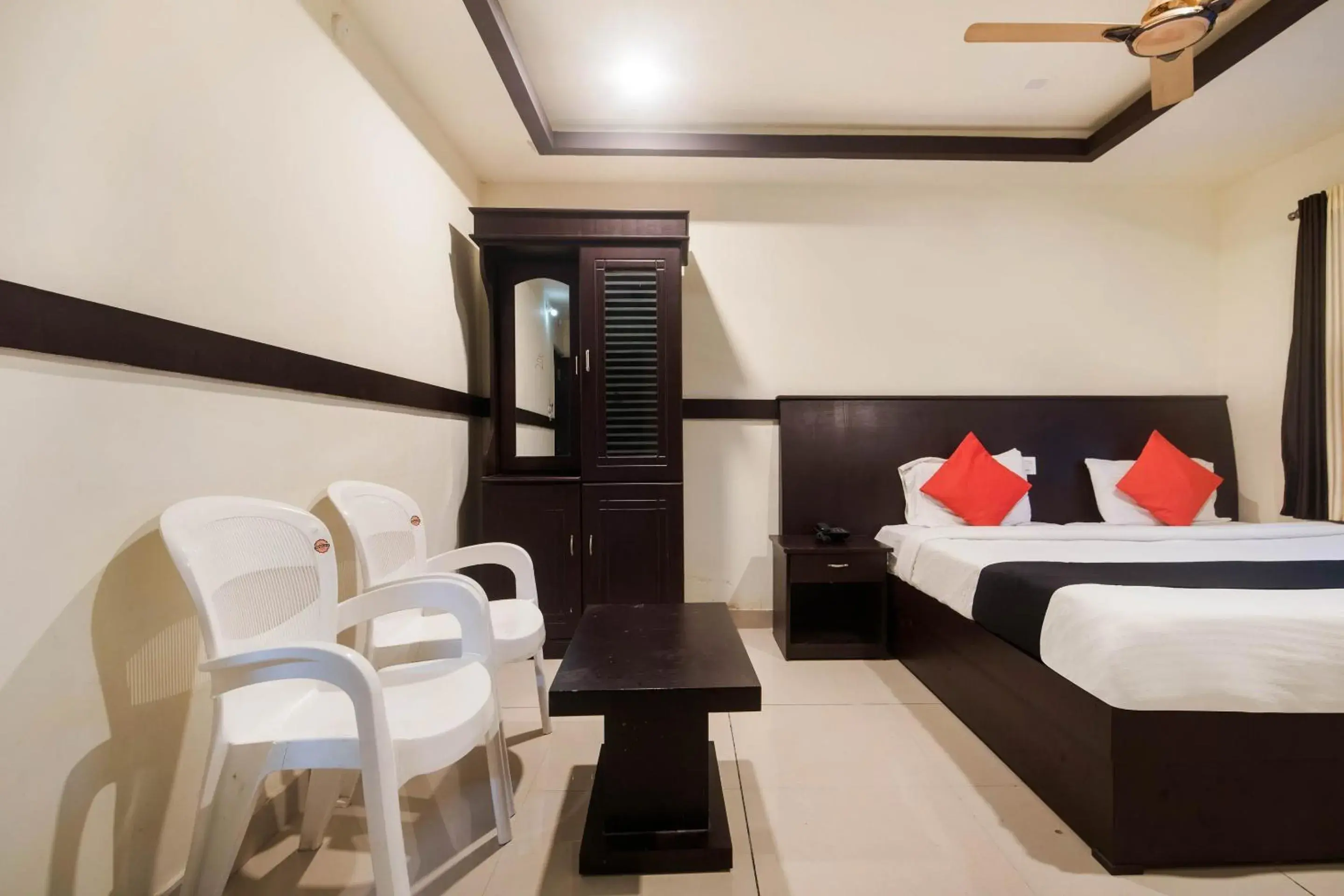 Bedroom, Bed in Capital O Alfa Bedroom, Bed in Capital O Alfa