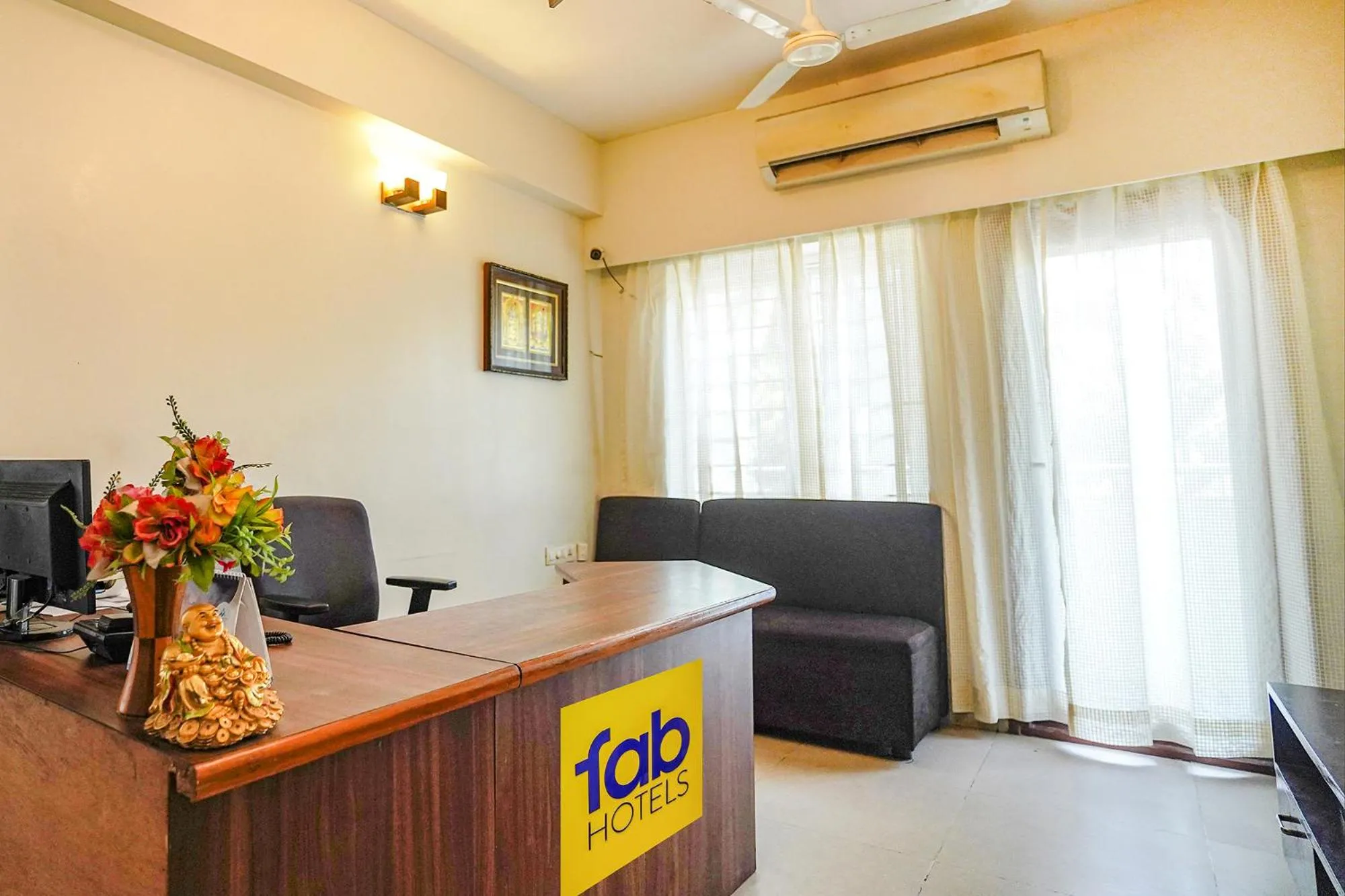 Lobby or reception in FabHotel Home Tree Service Apartment - Nr Anna Tower