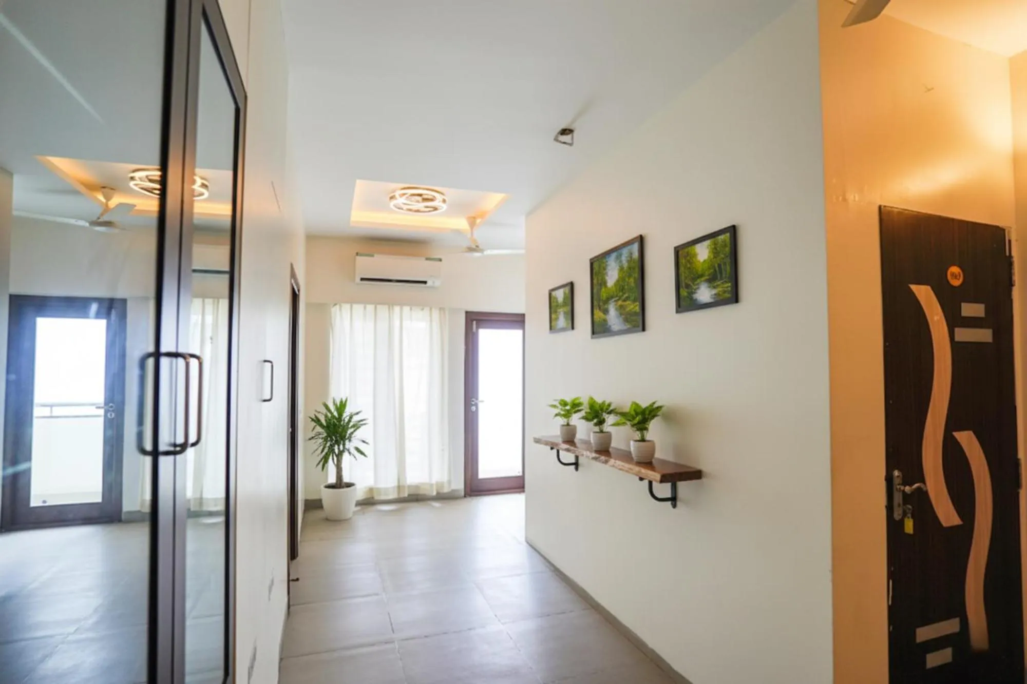 Lobby or reception in FabHotel Home Tree Service Apartment - Nr Anna Tower