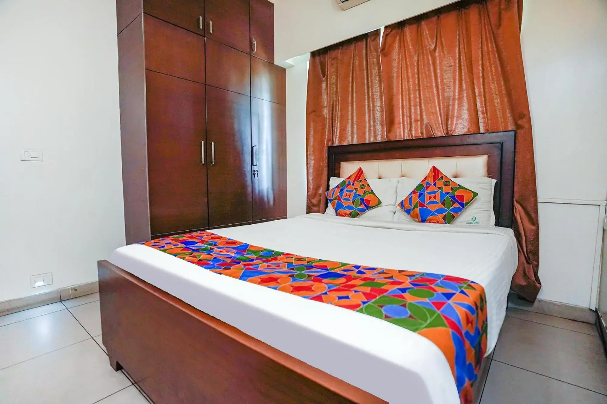 Photo of the whole room, Bed in FabHotel Home Tree Service Apartment - Nr Anna Tower Photo of the whole room, Bed in FabHotel Home Tree Service Apartment - Nr Anna Tower