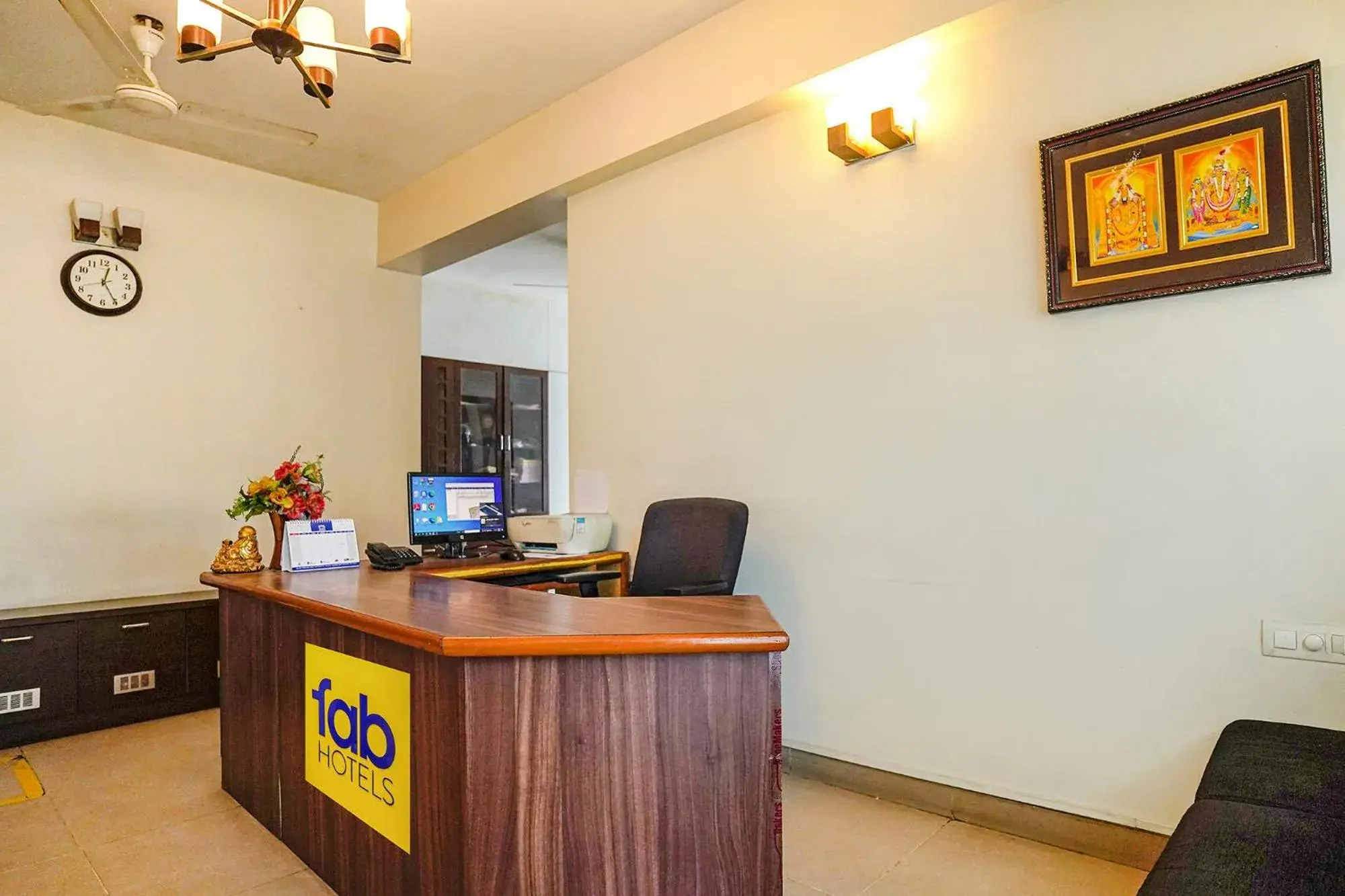 Lobby or reception in FabHotel Home Tree Service Apartment - Nr Anna Tower Lobby or reception in FabHotel Home Tree Service Apartment - Nr Anna Tower