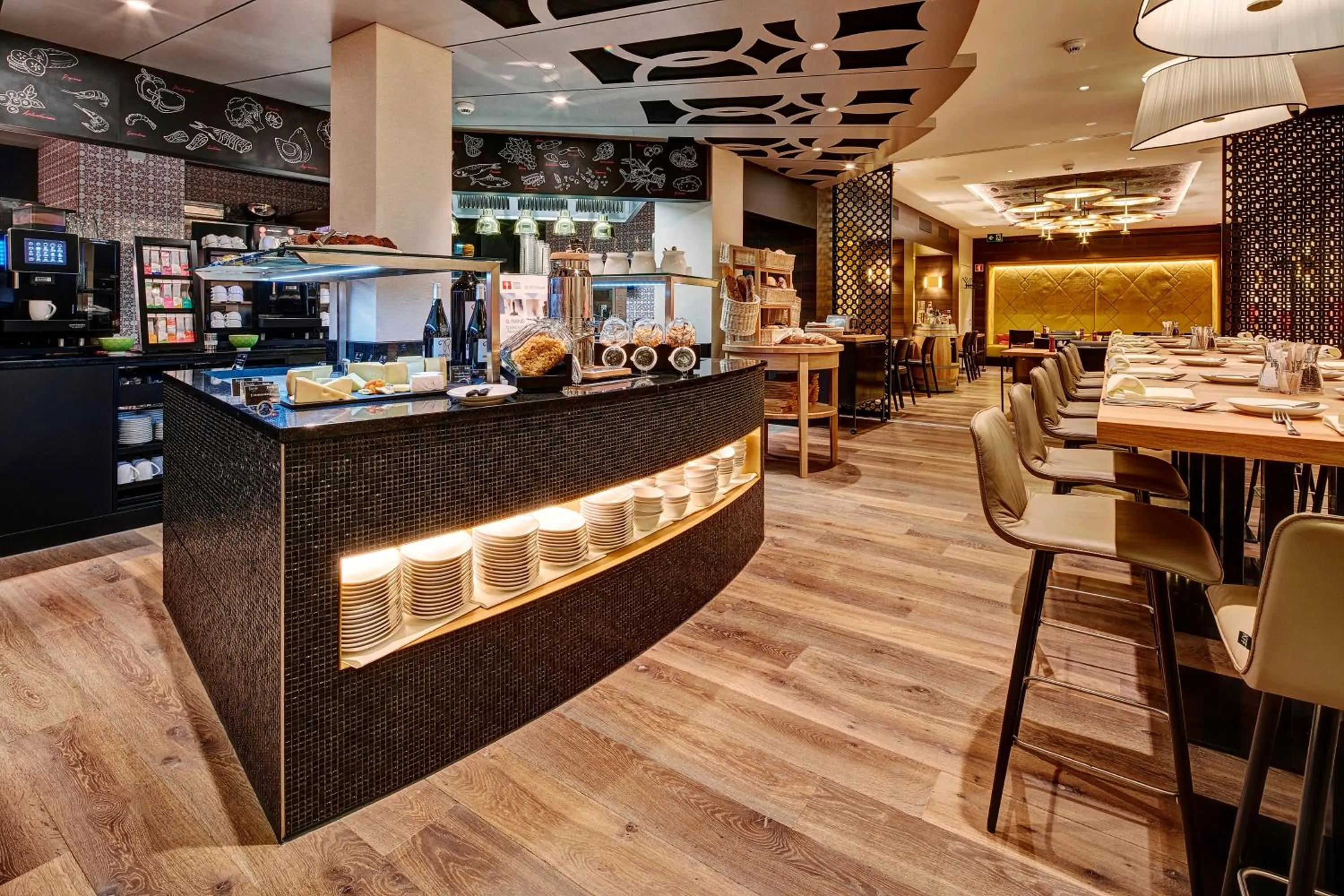 Restaurant/places to eat in Cascada Boutique Hotel