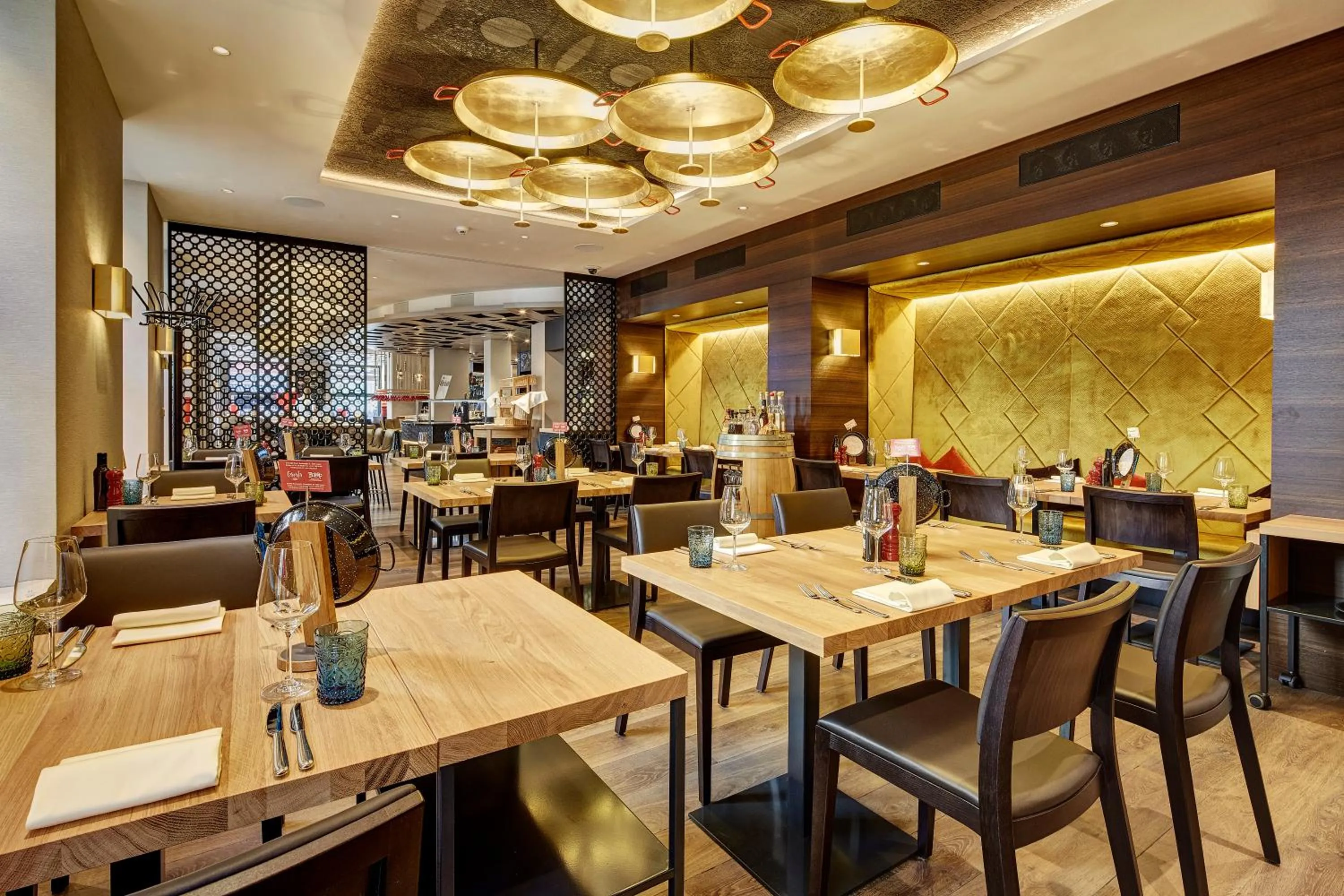 Restaurant/places to eat in Cascada Boutique Hotel