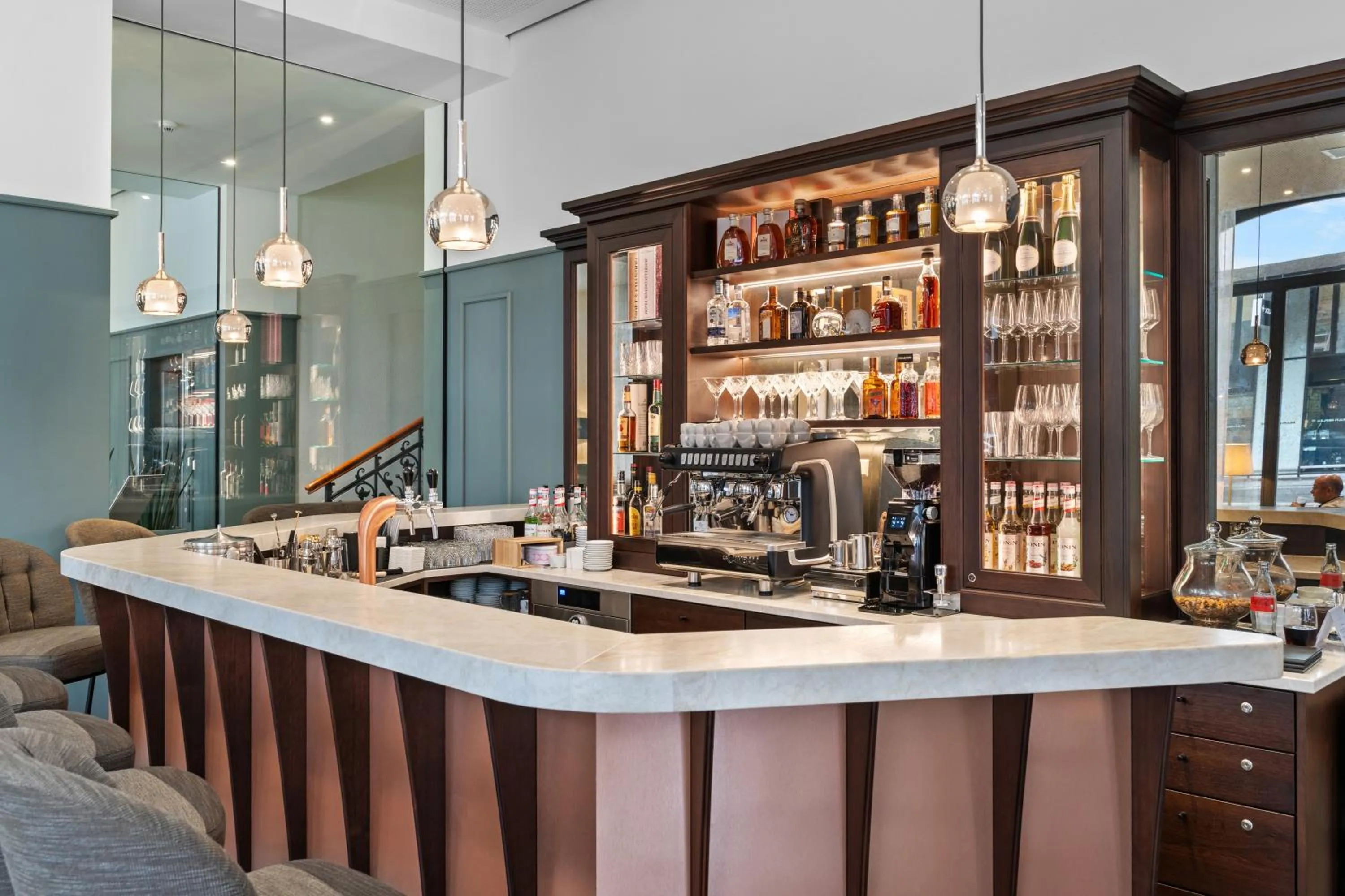 Lounge or bar in Waldstätterhof Swiss Quality Hotel