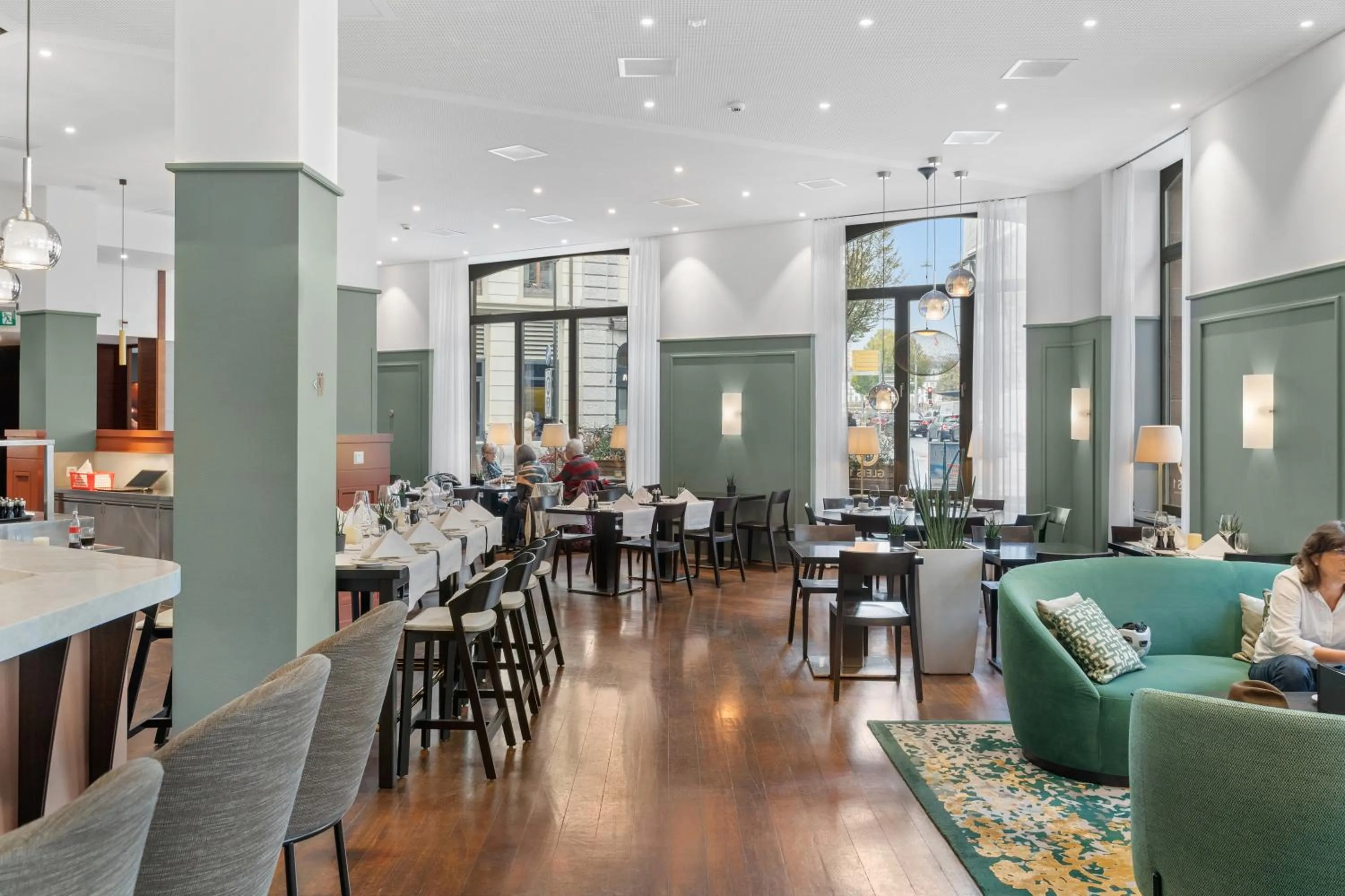 Restaurant/places to eat in Waldstätterhof Swiss Quality Hotel