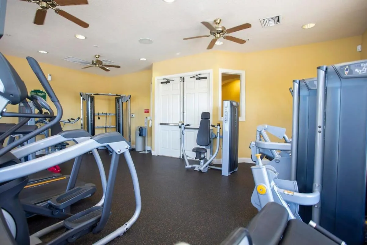 Magnificent 2 Bedroom Apartment Vista Cay Resort 107