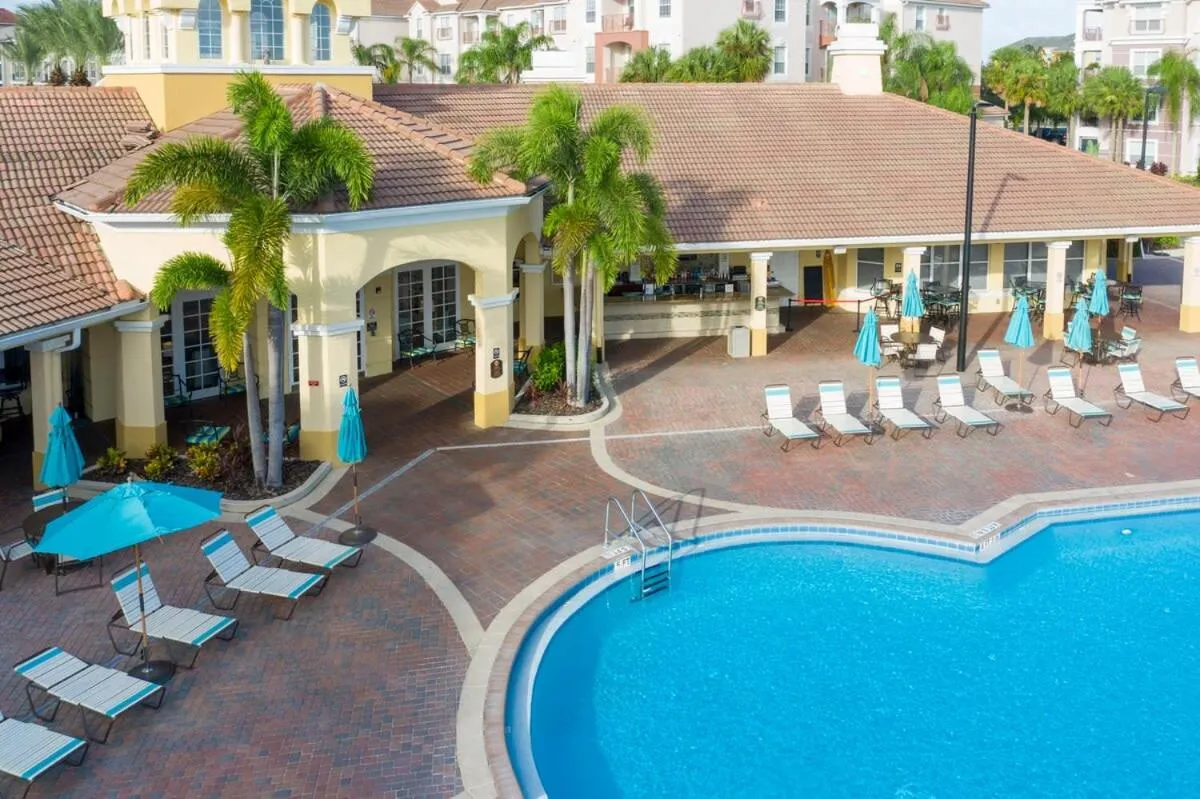 Magnificent 2 Bedroom Apartment Vista Cay Resort 107