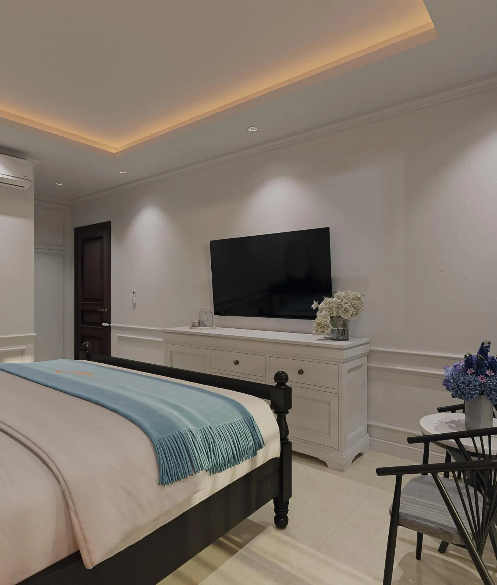 Bedroom, Bed in Luna Oriental