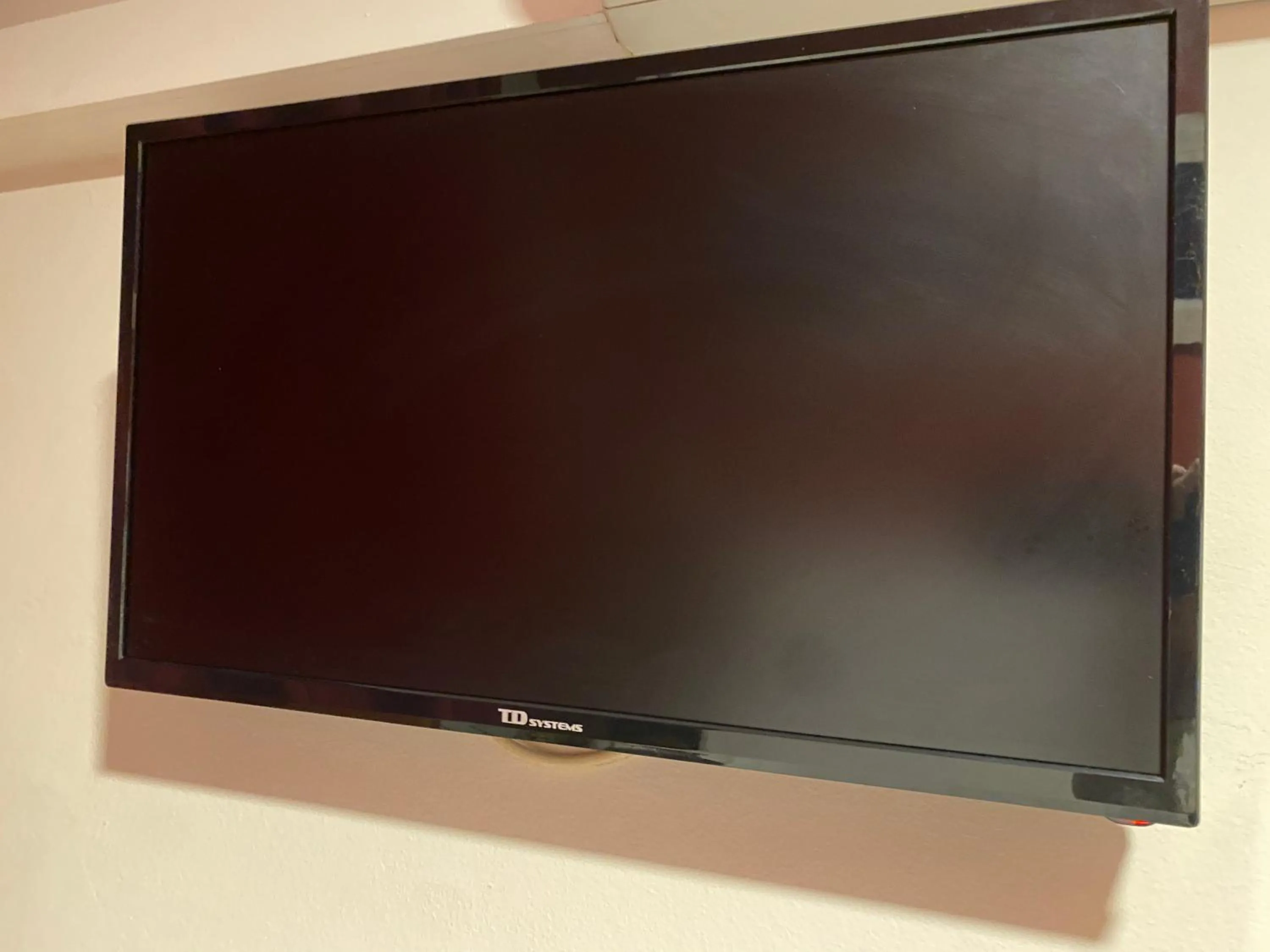 TV and multimedia in HOSTAL GALICIA CARDEDEU