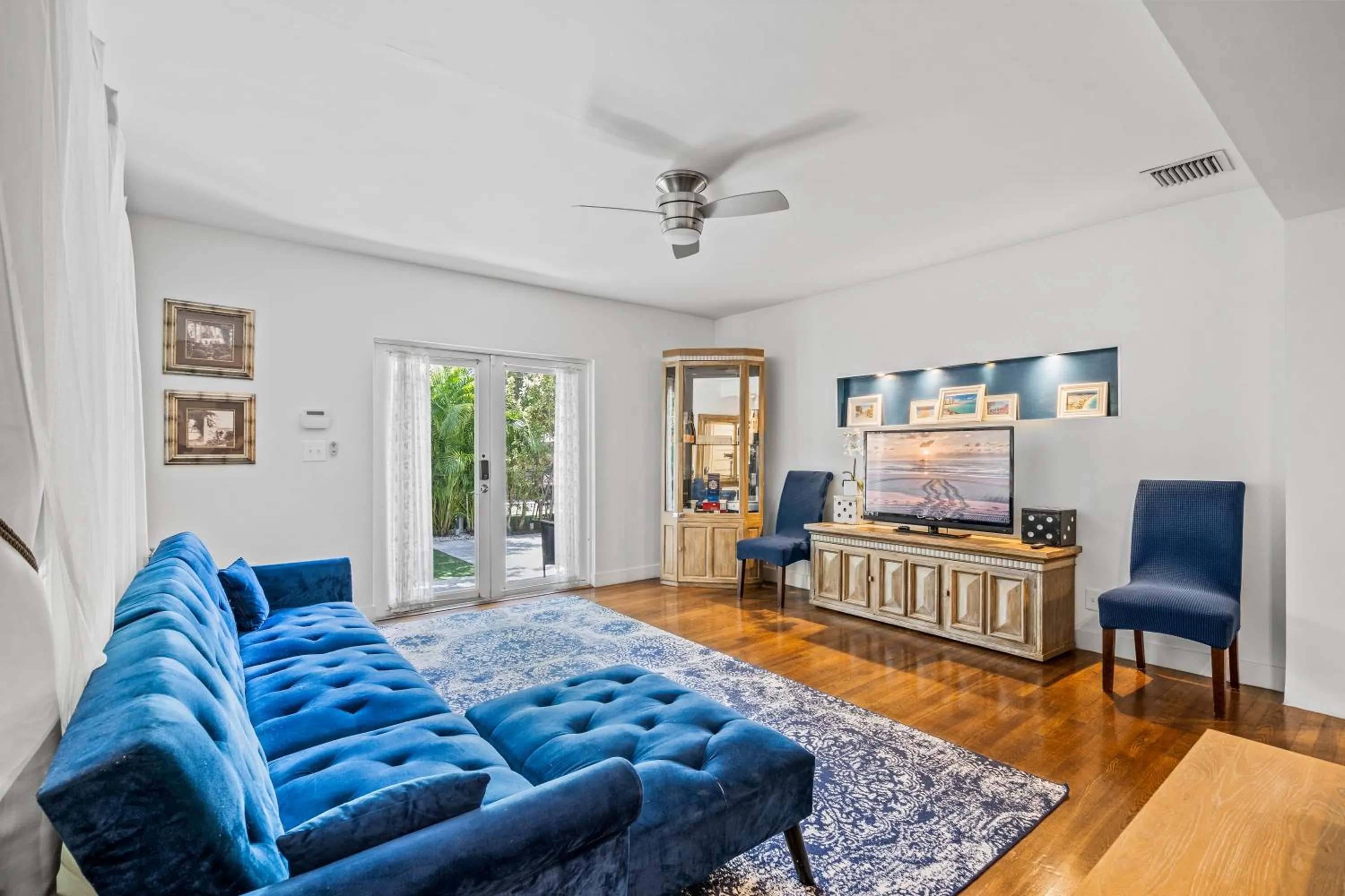 Communal lounge/ TV room in villa venezia bb