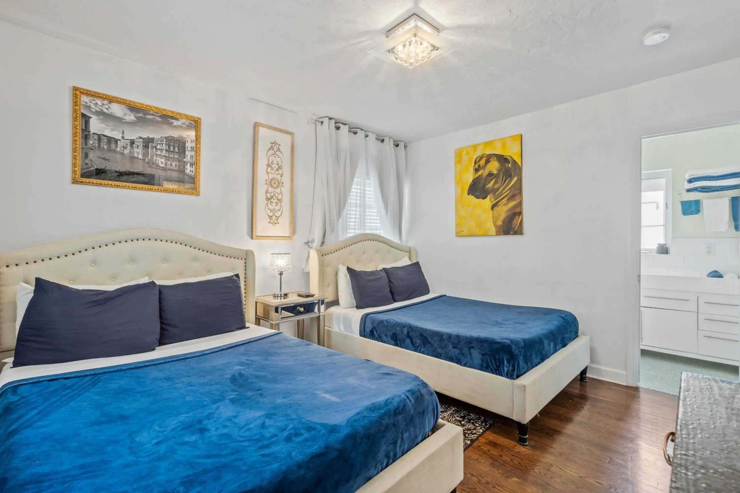 Family Room with Private Bathroom - single occupancy in villa venezia bb Family Room with Private Bathroom - single occupancy in villa venezia bb