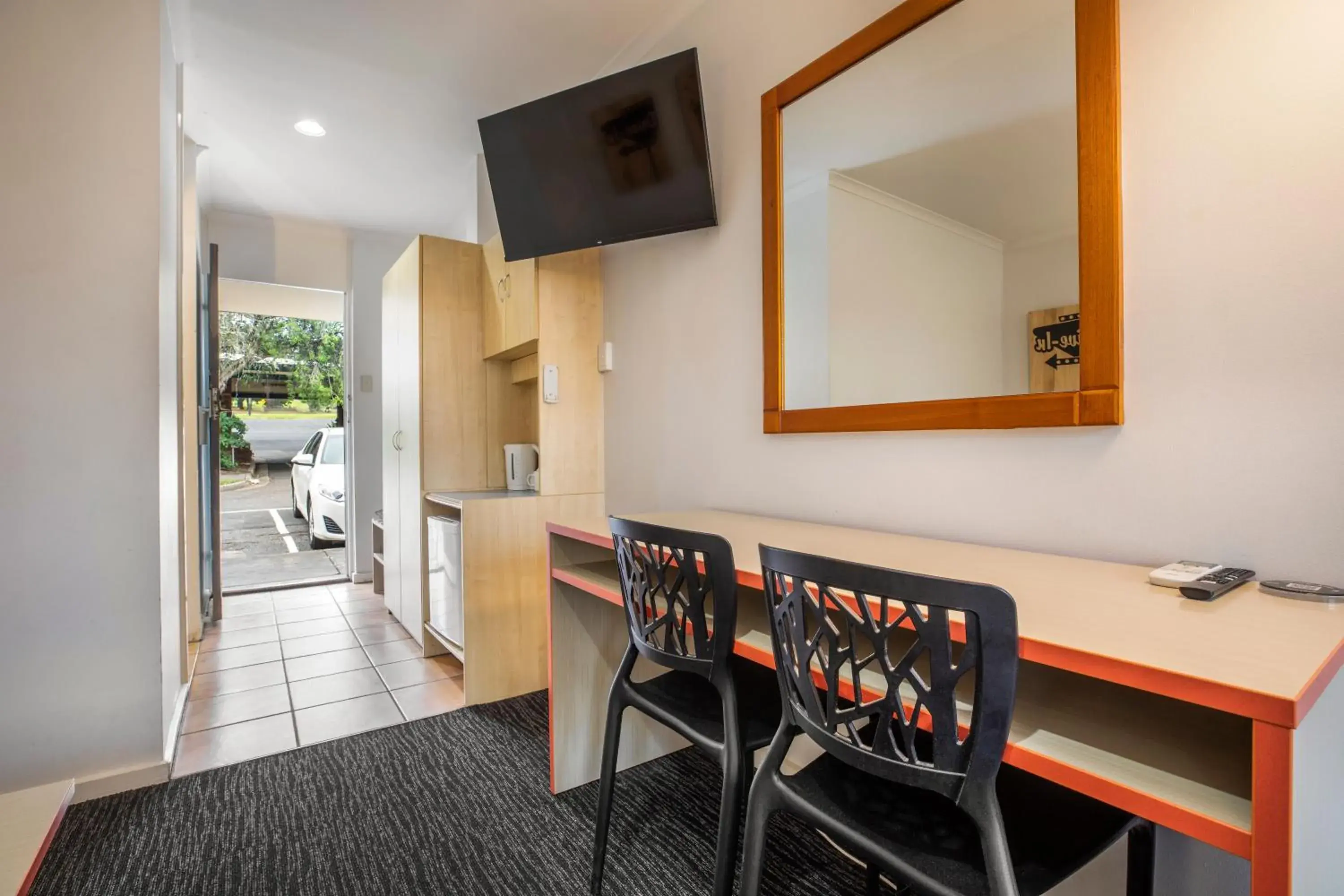 Bedroom in Burvale Hotel Bedroom in Burvale Hotel