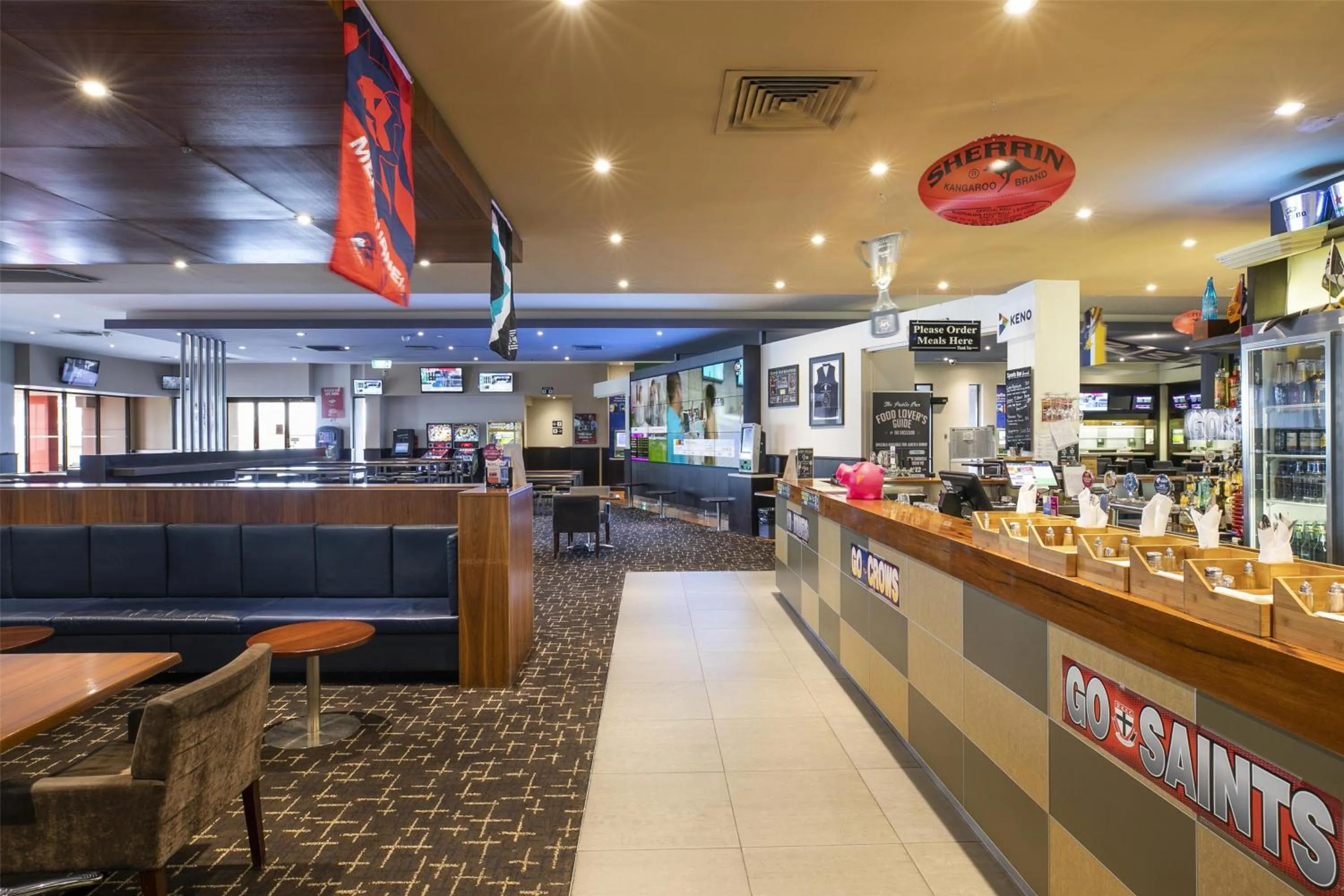 Lounge or bar in Nightcap at Excelsior Hotel