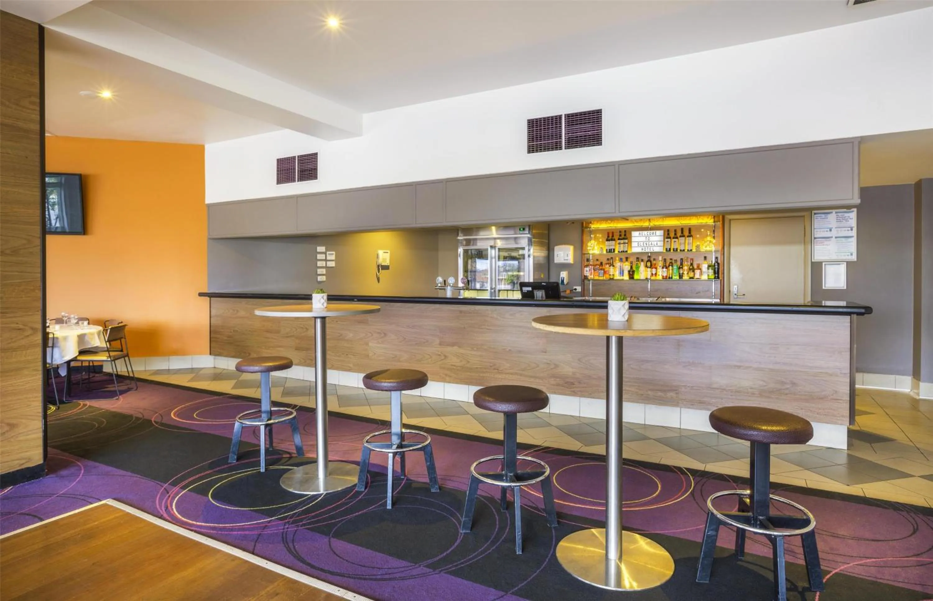 Lounge or bar in Nightcap at Glengala Hotel