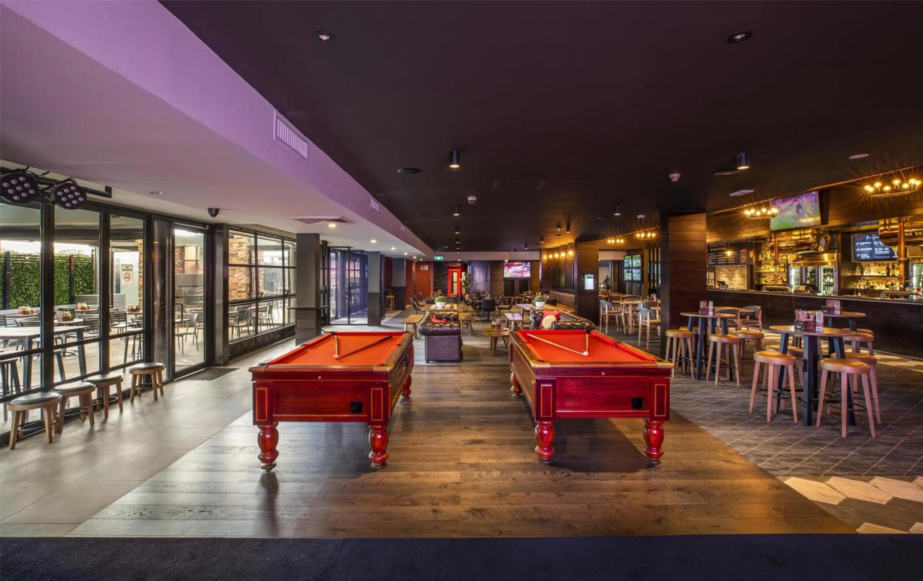 Lounge or bar in Nightcap at Manhattan Hotel