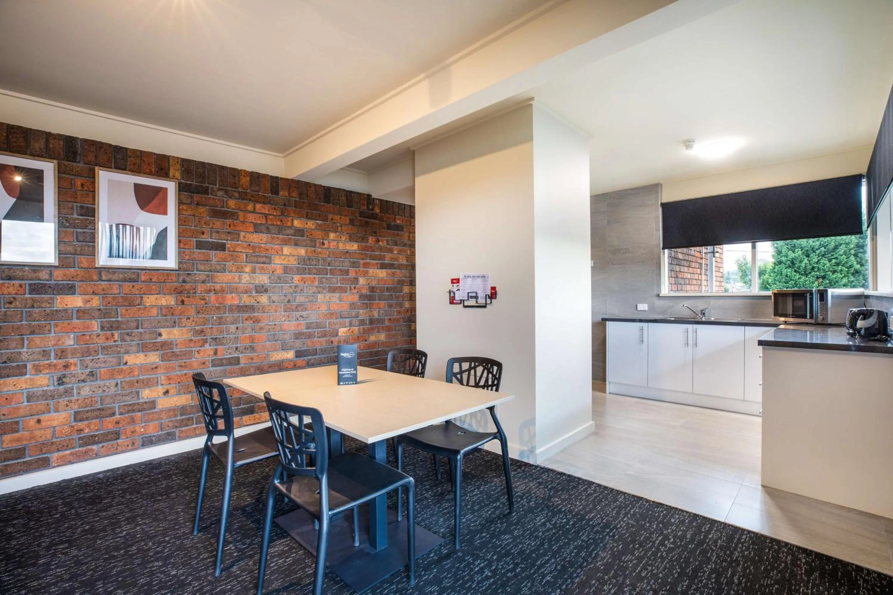 Kitchen or kitchenette in Nightcap at Manhattan Hotel