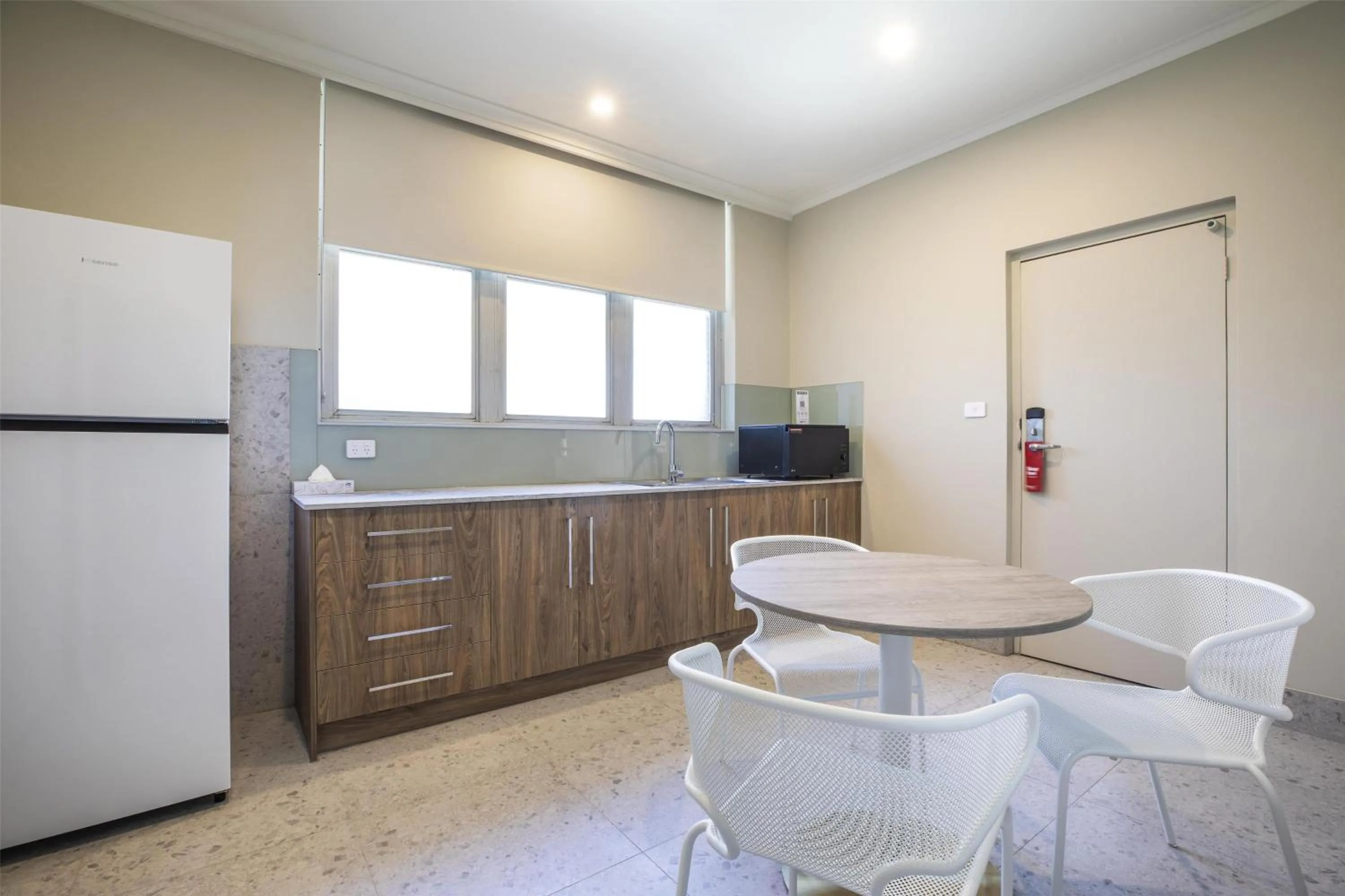 Kitchen or kitchenette in Nightcap at Sandbelt Hotel