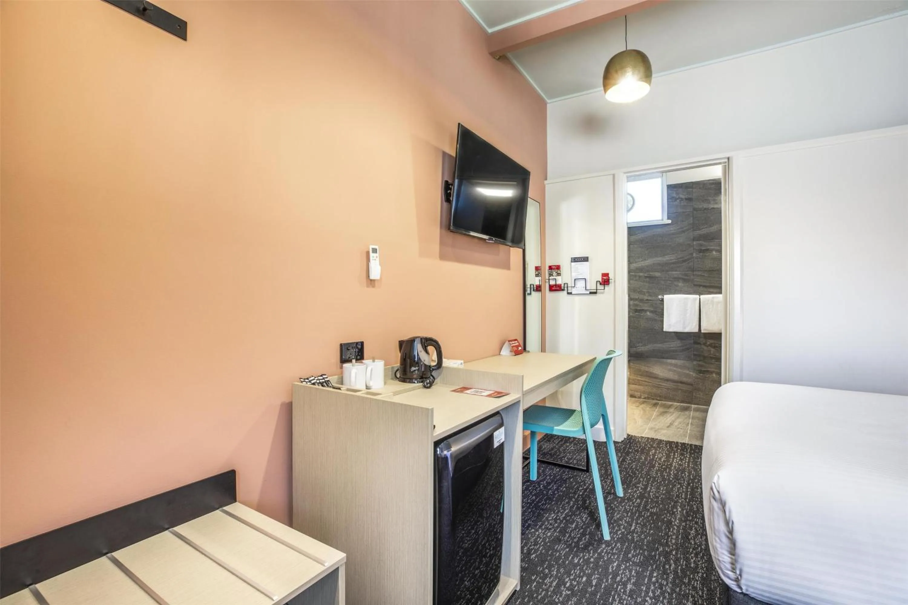 Bedroom, Bed in Nightcap at Sandbelt Hotel