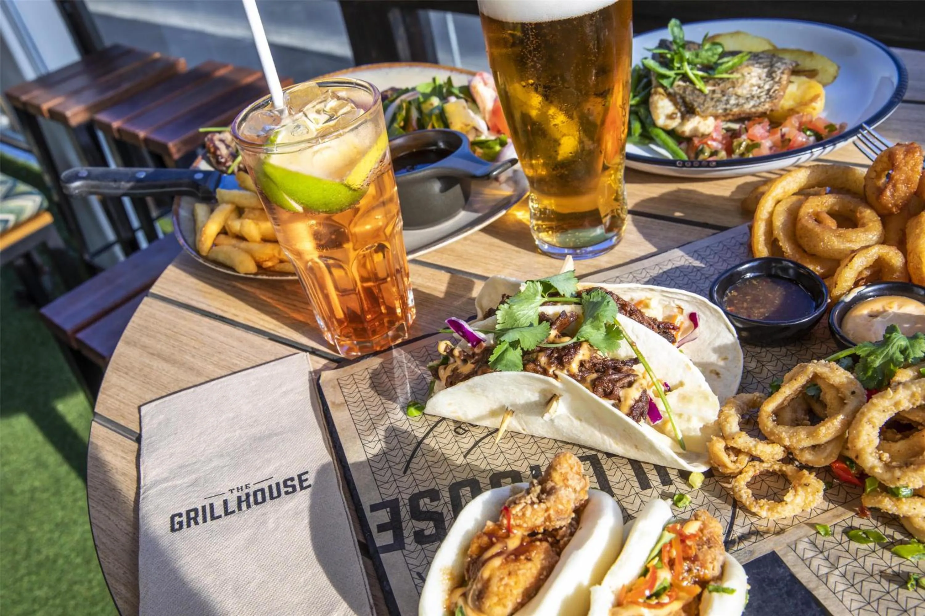 Food and drinks in Nightcap at Sandringham Hotel