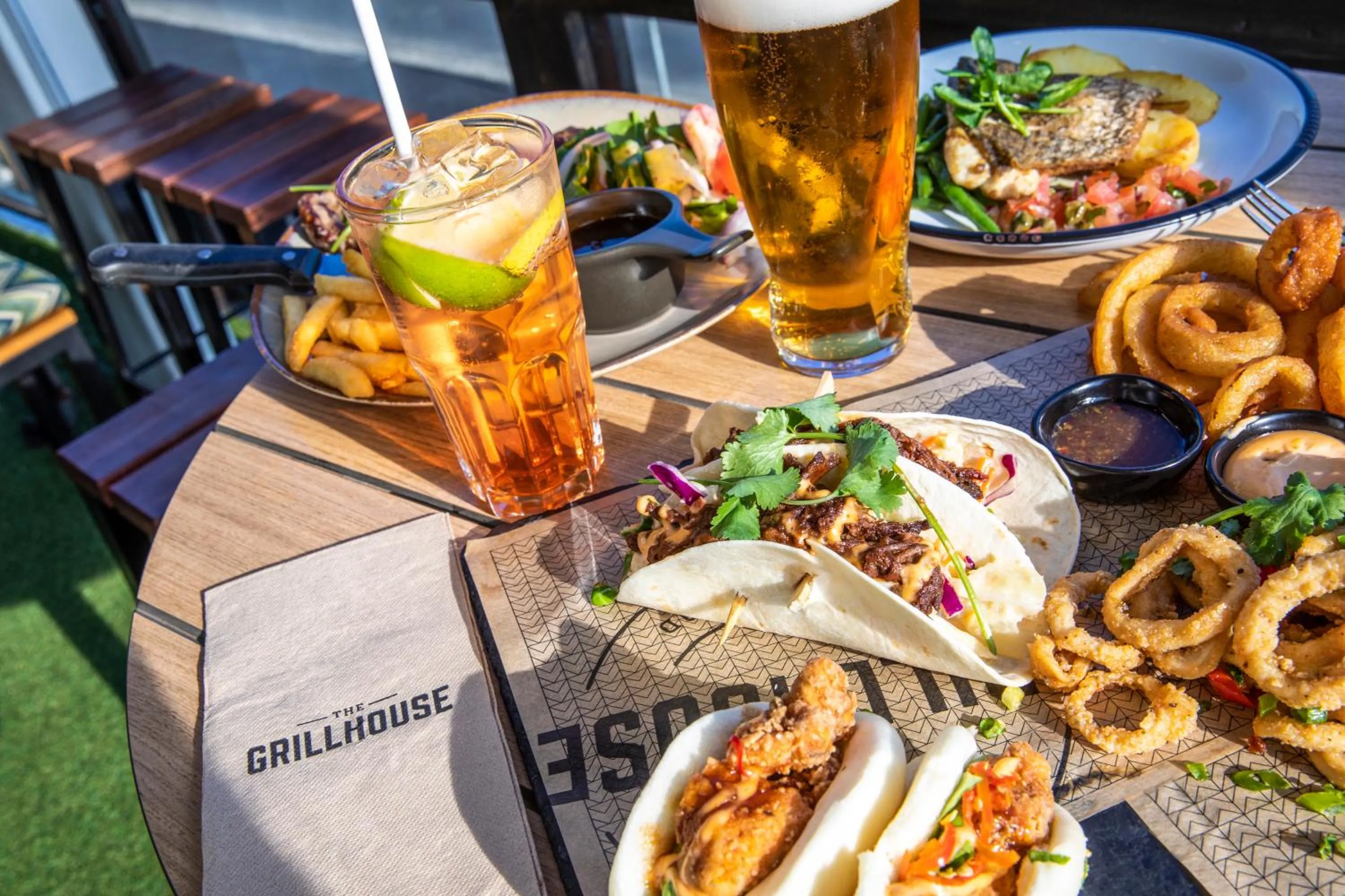 Food and drinks in Nightcap at Sandringham Hotel