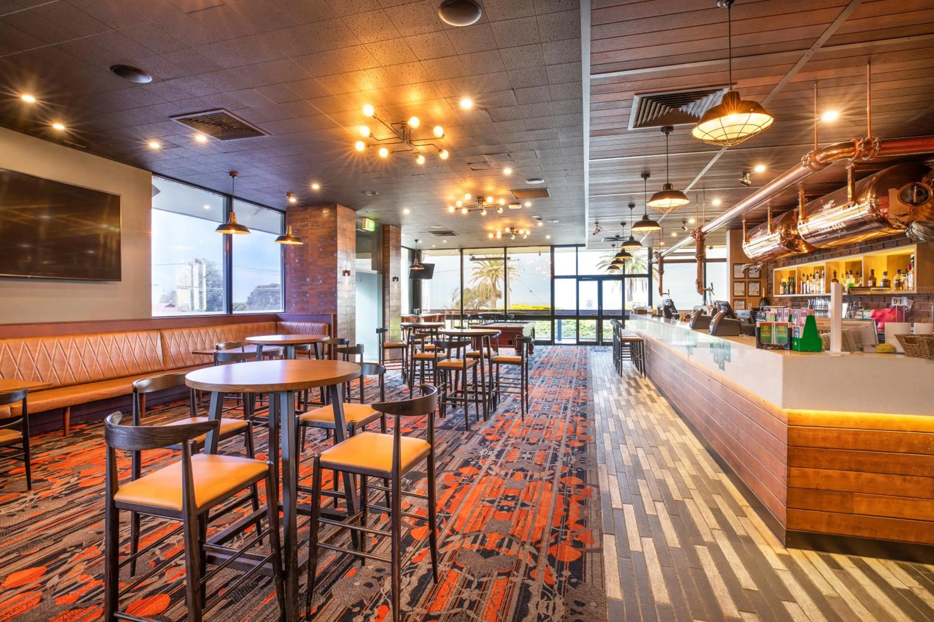 Alcoholic drinks in Nightcap at Sandringham Hotel