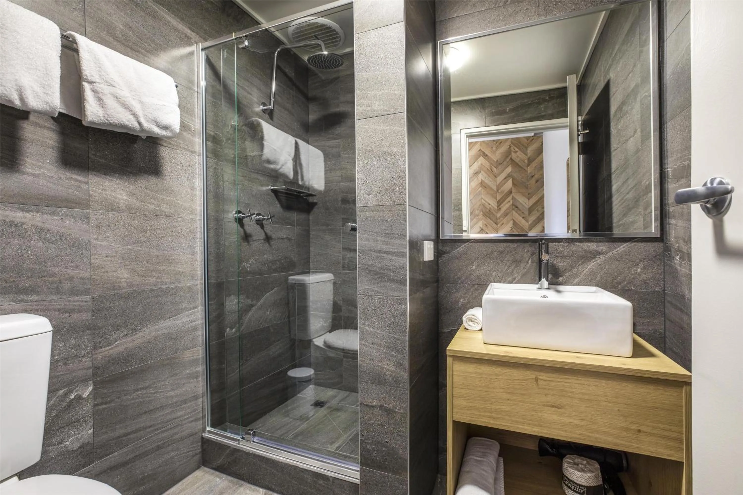 Bathroom in Nightcap at Sylvania Hotel