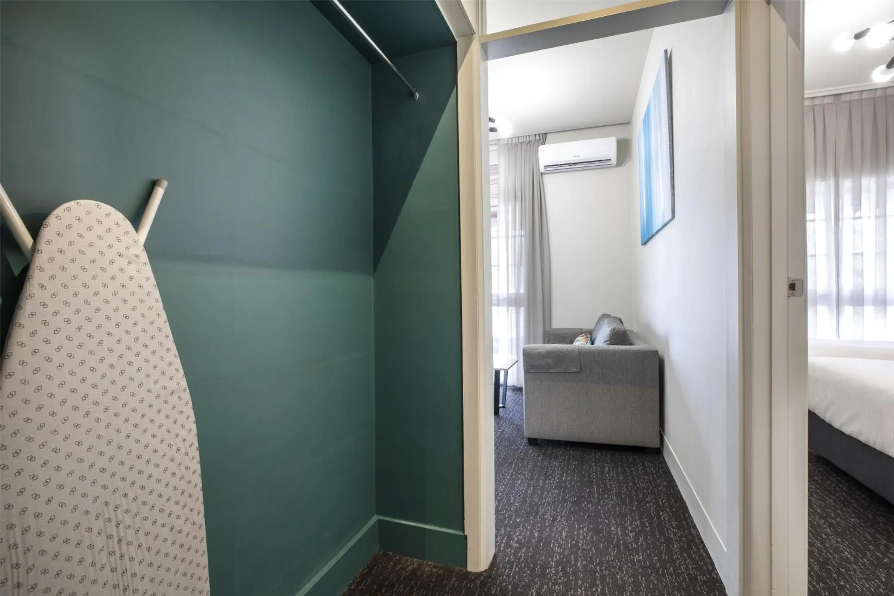 Photo of the whole room, Bed in Nightcap at Sylvania Hotel Photo of the whole room, Bed in Nightcap at Sylvania Hotel