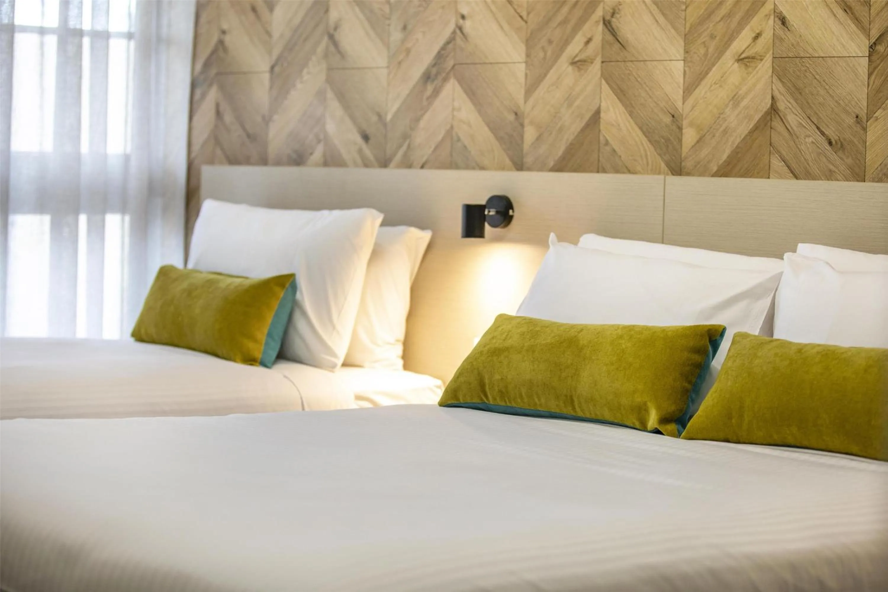 Bedroom, Bed in Nightcap at Sylvania Hotel