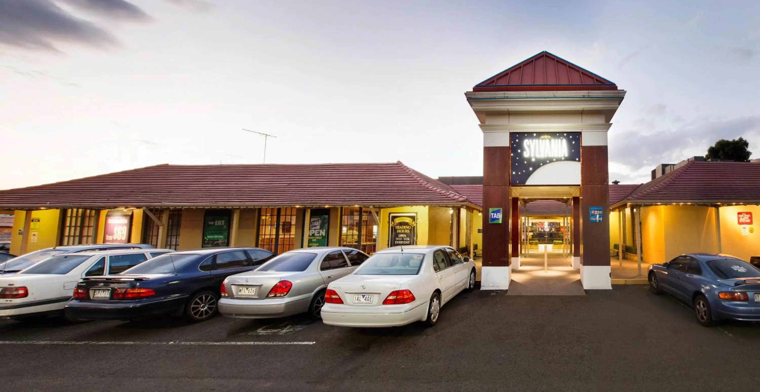 Facade/entrance in Nightcap at Sylvania Hotel Facade/entrance in Nightcap at Sylvania Hotel
