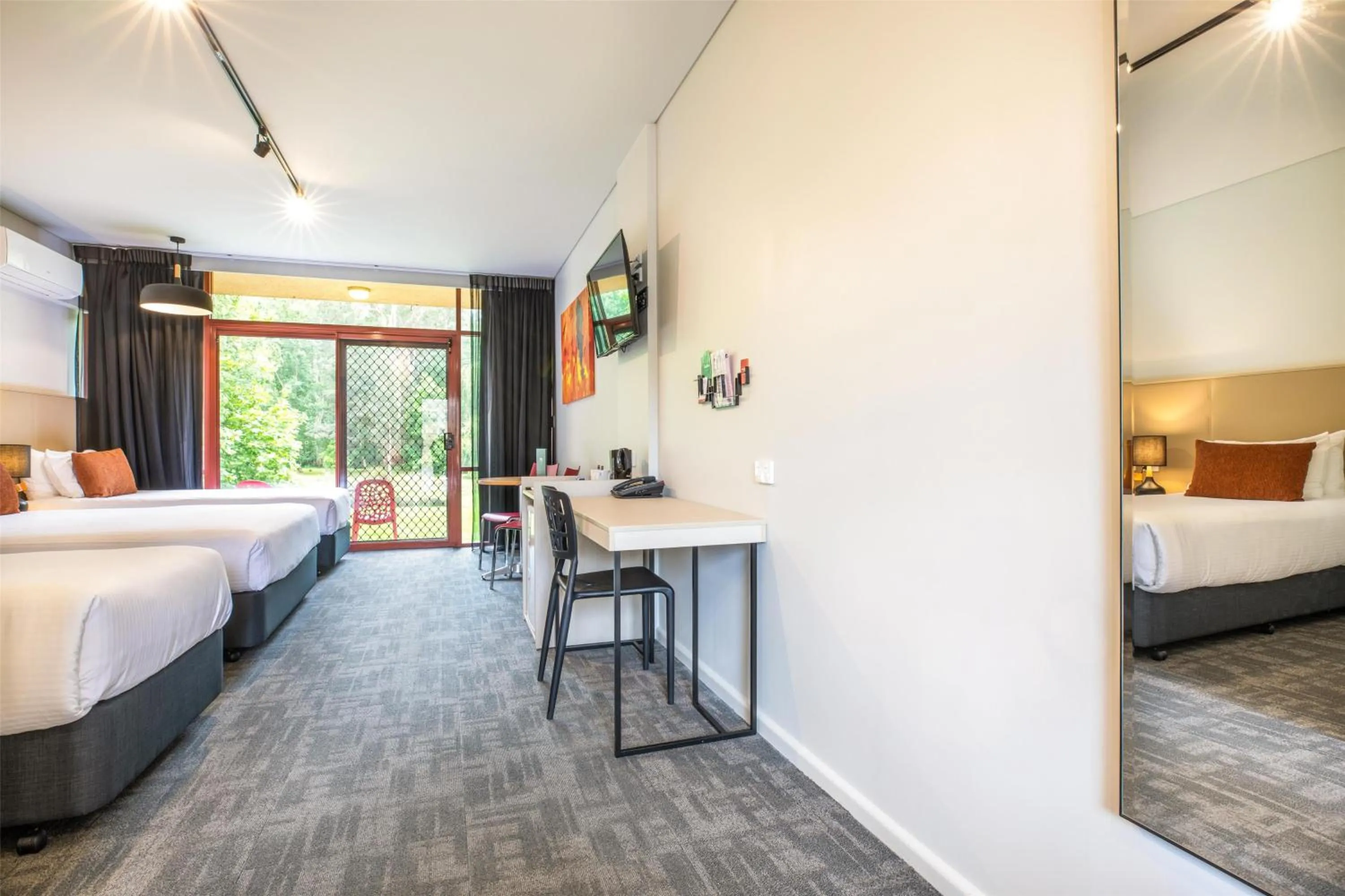 Bedroom, Bed in Nightcap at York on Lilydale