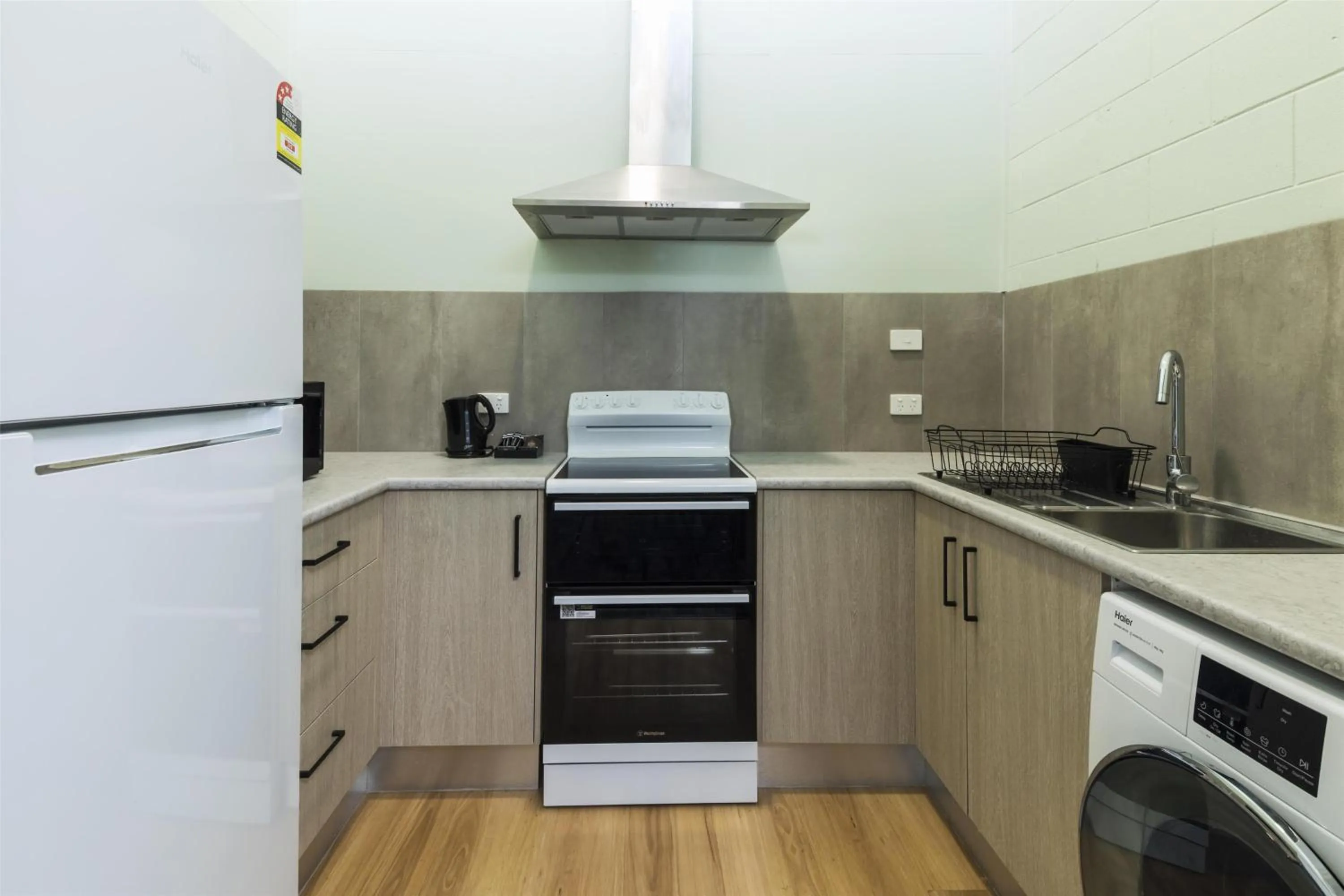 Kitchen or kitchenette in Nightcap at Atherton Hotel