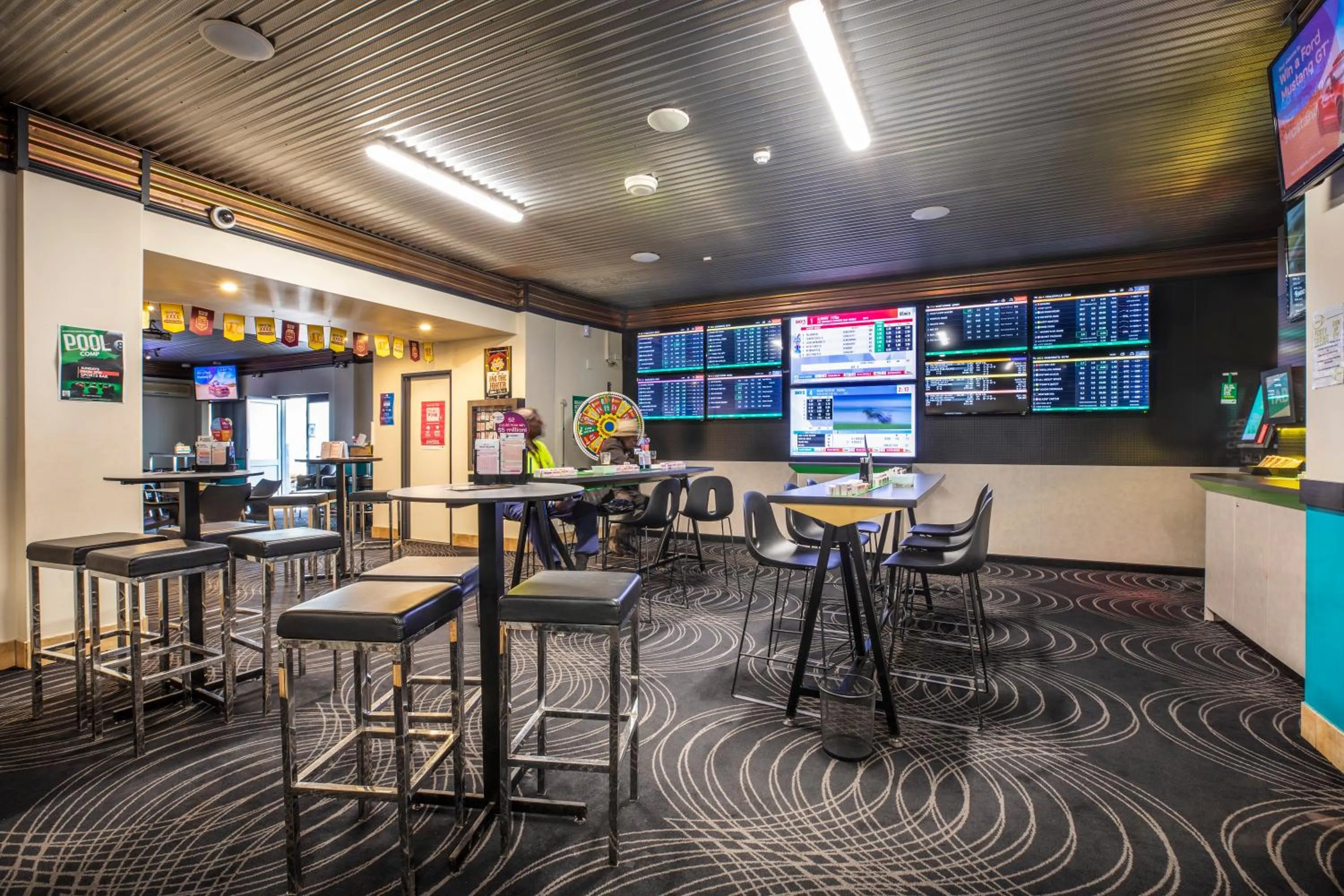 Lounge or bar in Nightcap at Atherton Hotel