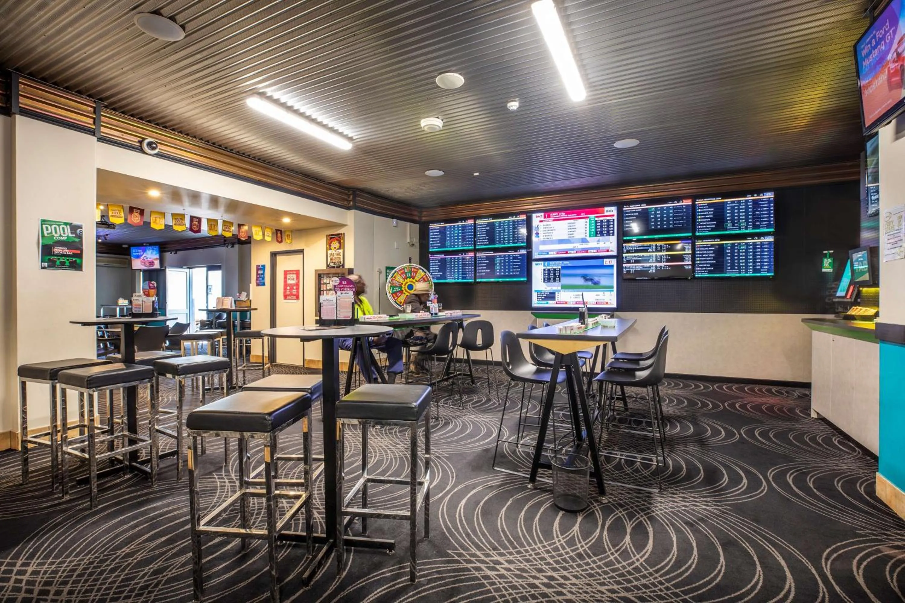 Lounge or bar in Nightcap at Atherton Hotel