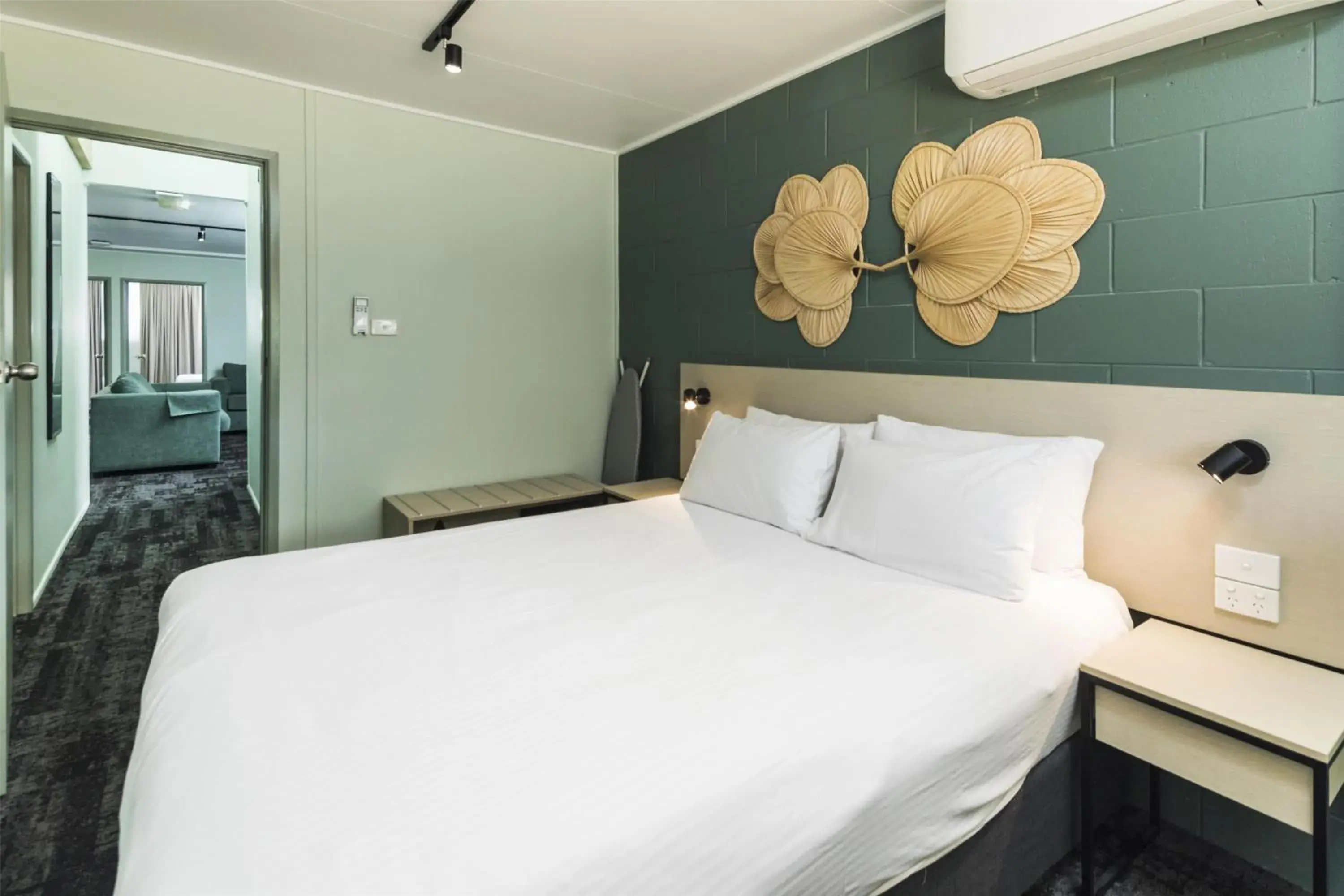 Bedroom, Bed in Nightcap at Atherton Hotel Bedroom, Bed in Nightcap at Atherton Hotel