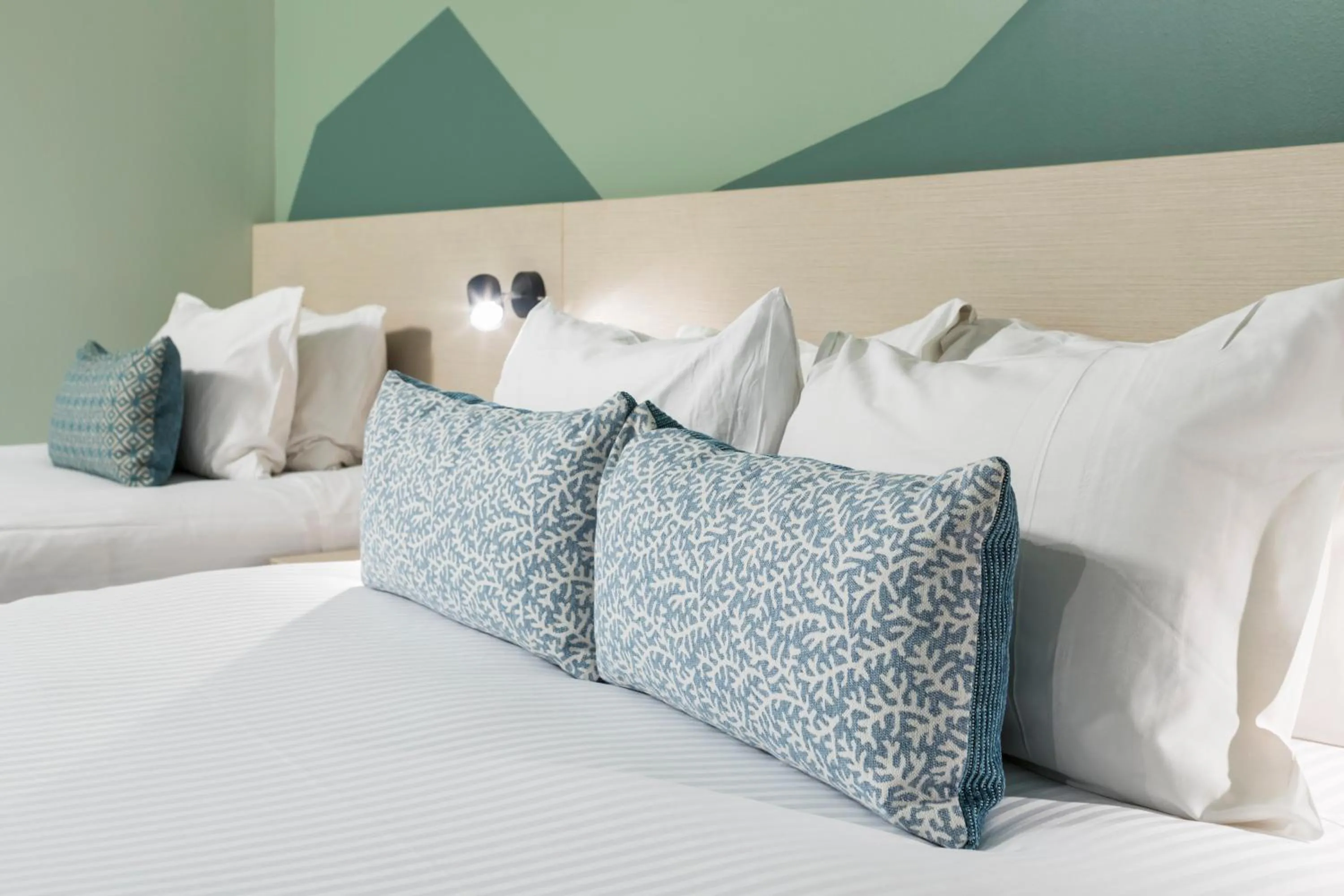 Bed in Nightcap at Atherton Hotel