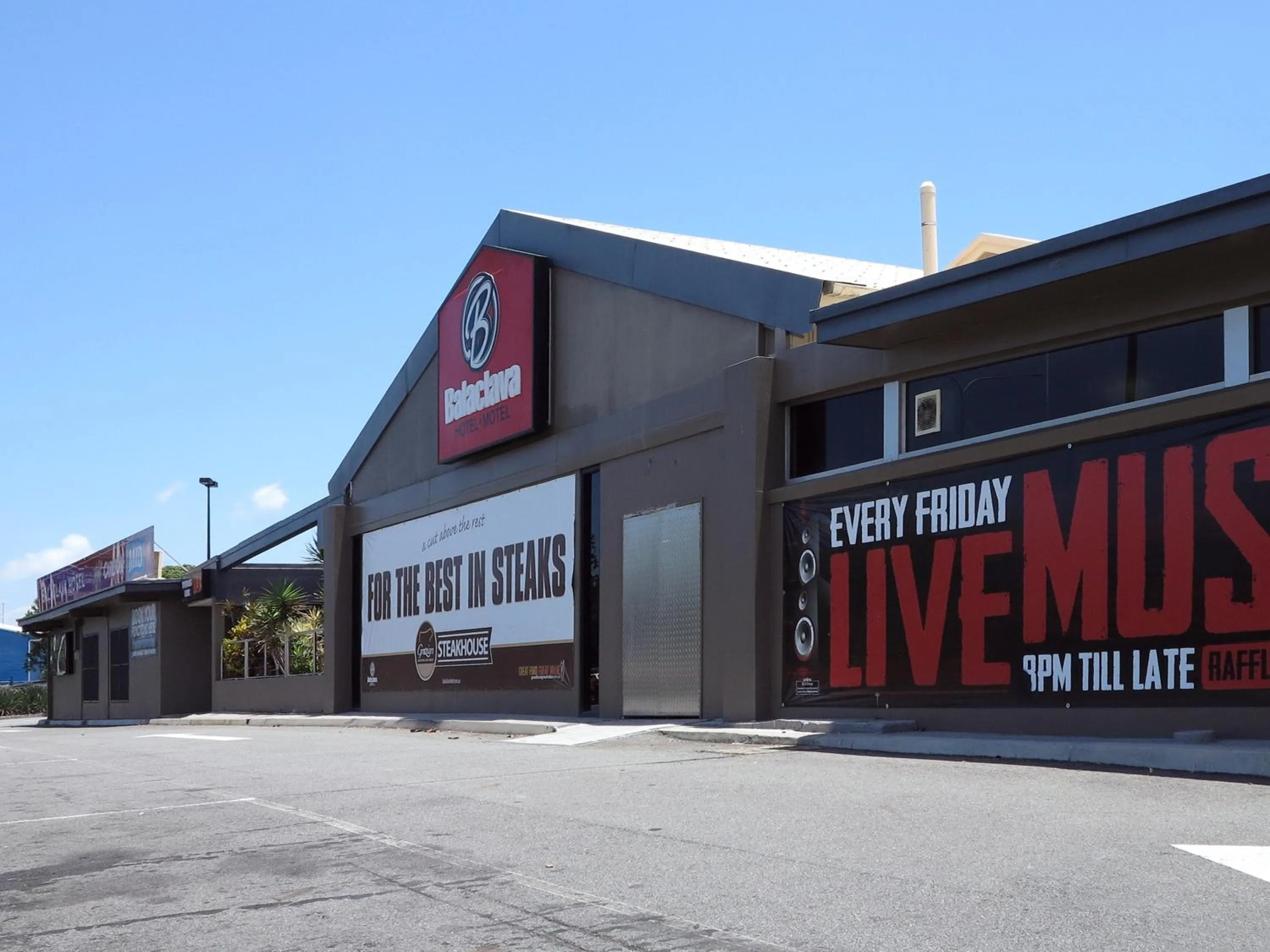 Facade/entrance in Nightcap At Balaclava Hotel