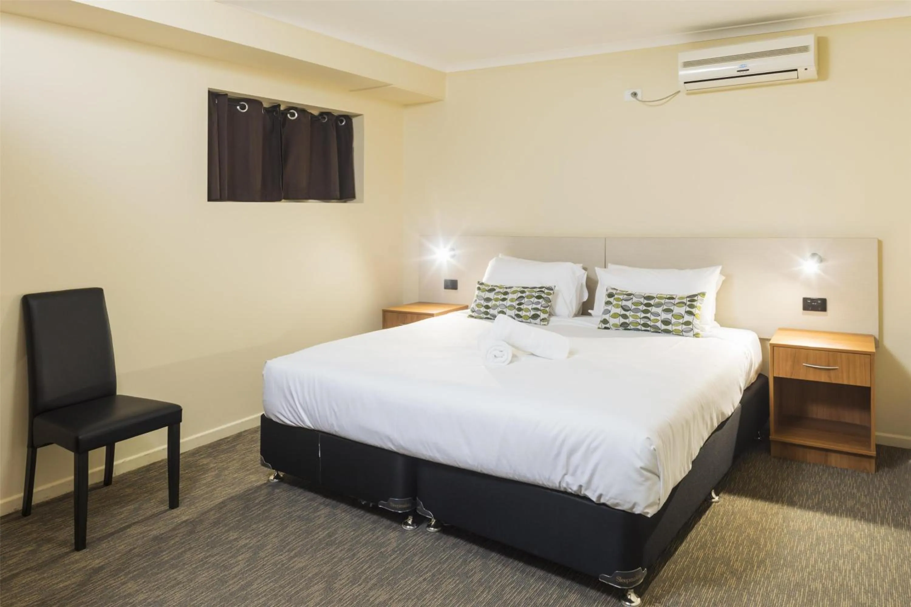 Bedroom, Bed in Nightcap At Balaclava Hotel