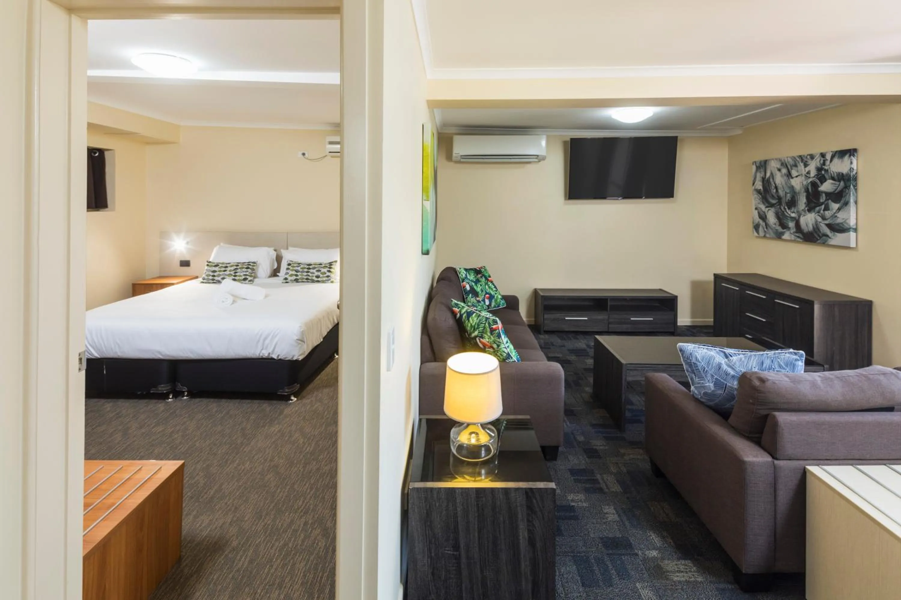 Bed in Nightcap At Balaclava Hotel