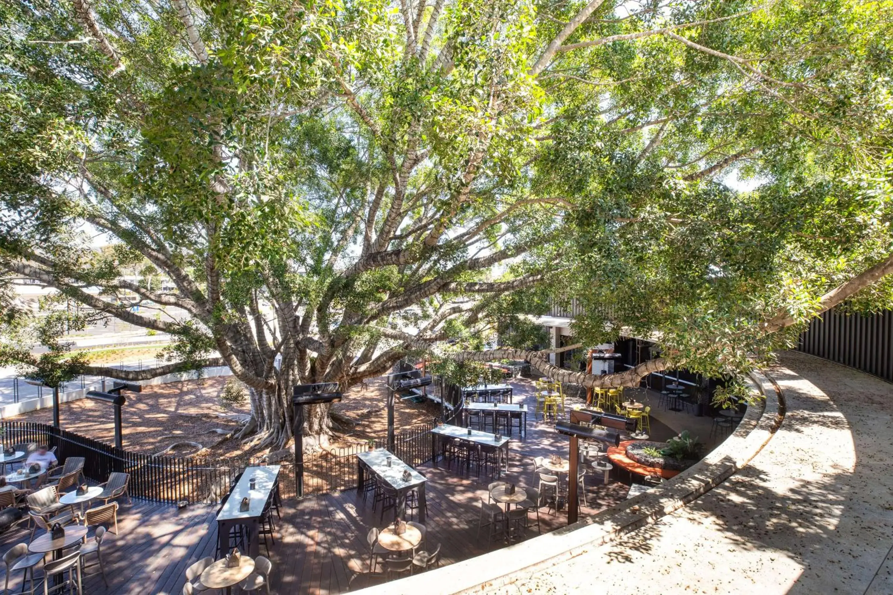 Property building in Nightelier Mitchelton The Brook Property building in Nightelier Mitchelton The Brook