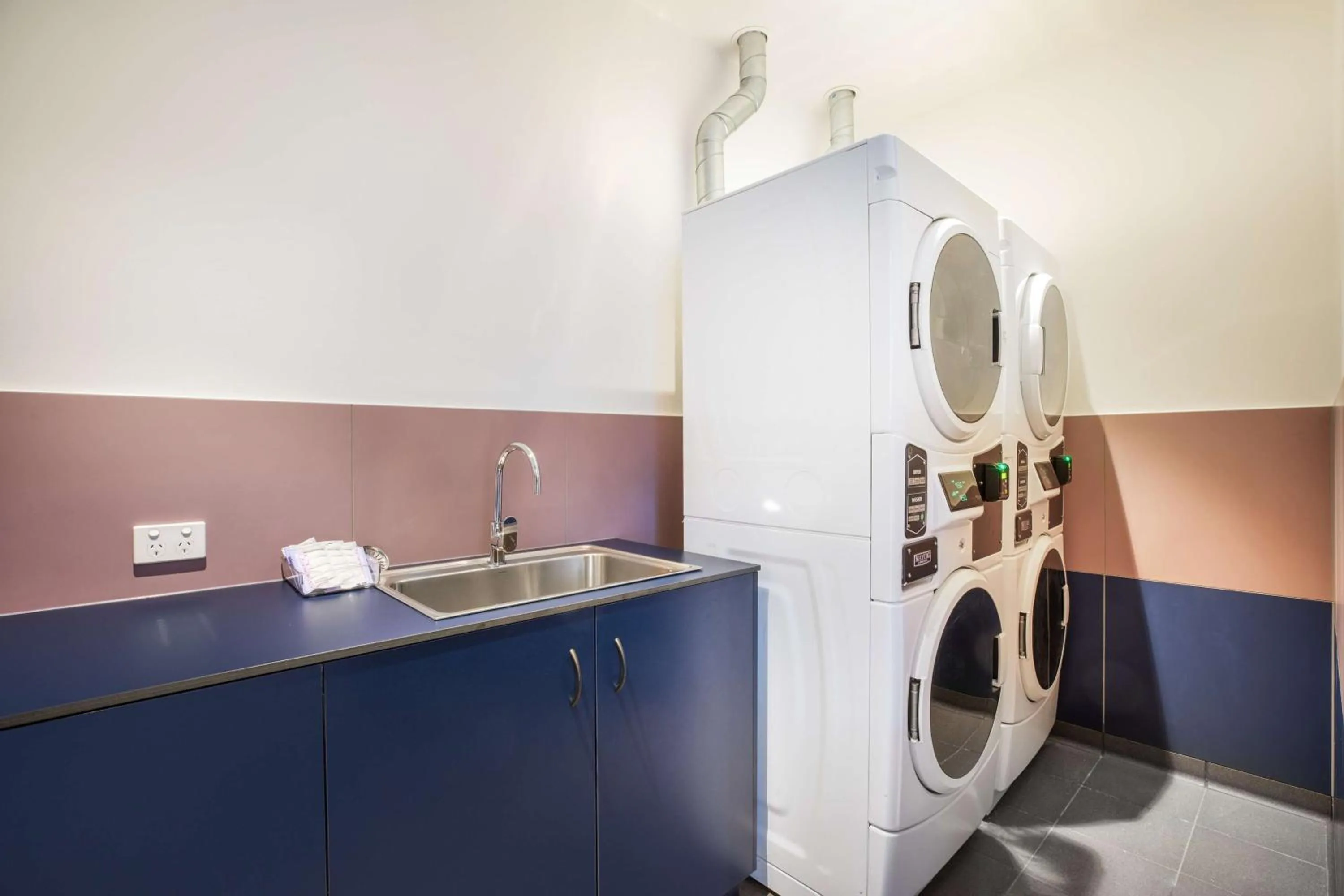 laundry in Nightelier Mitchelton The Brook