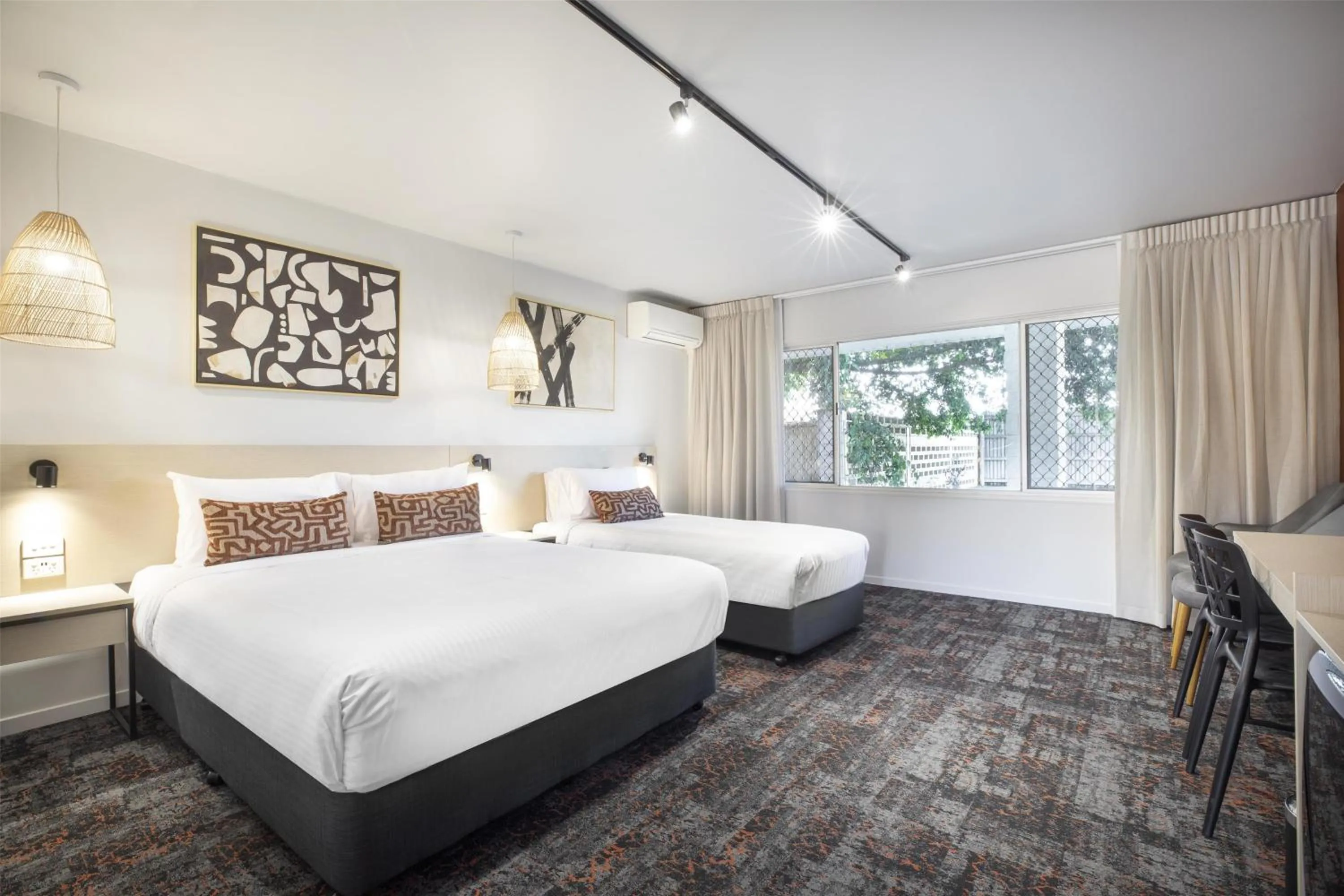 Bedroom, Bed in Nightcap at Dalrymple Hotel