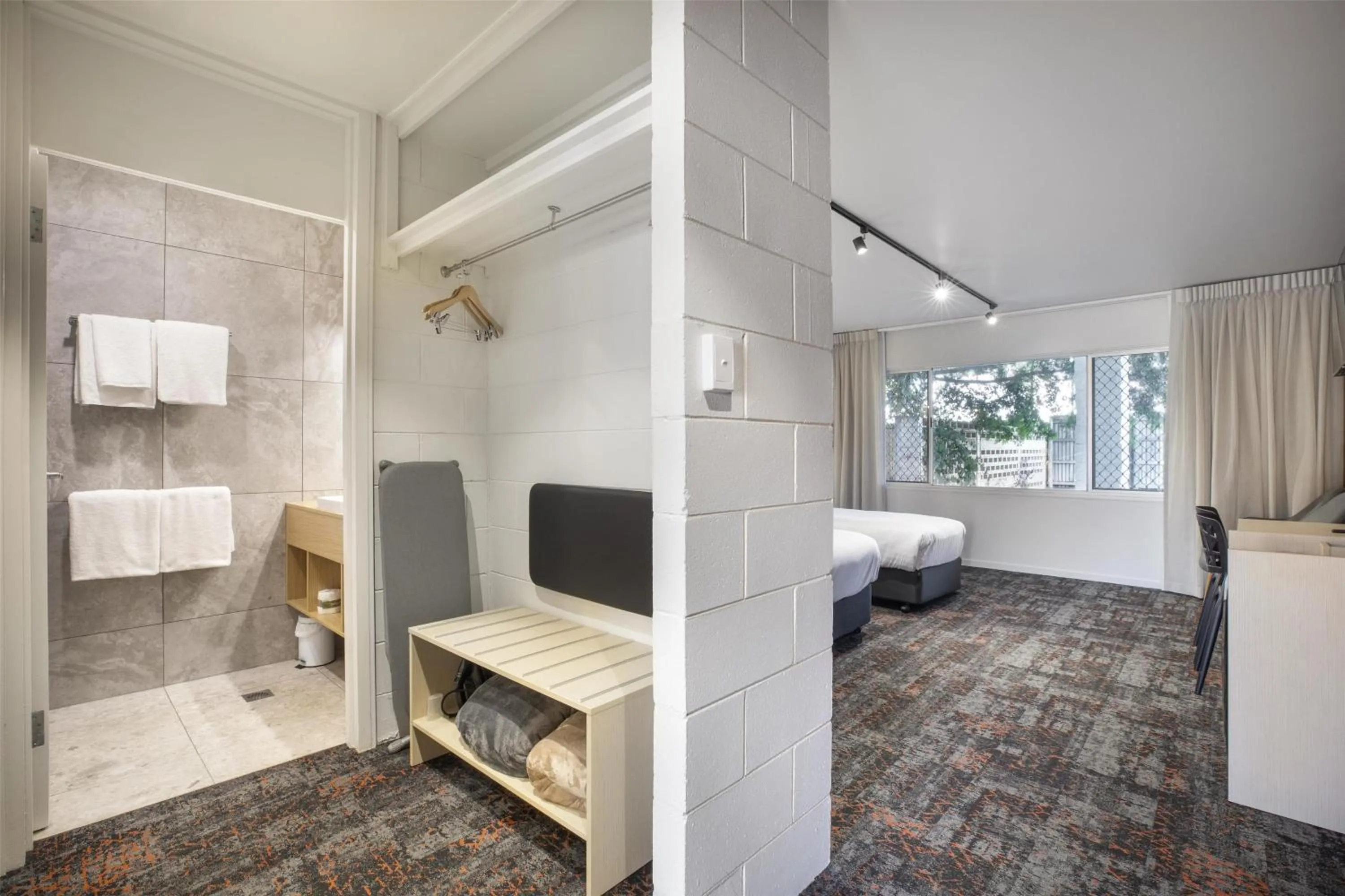 Bedroom, Bed in Nightcap at Dalrymple Hotel