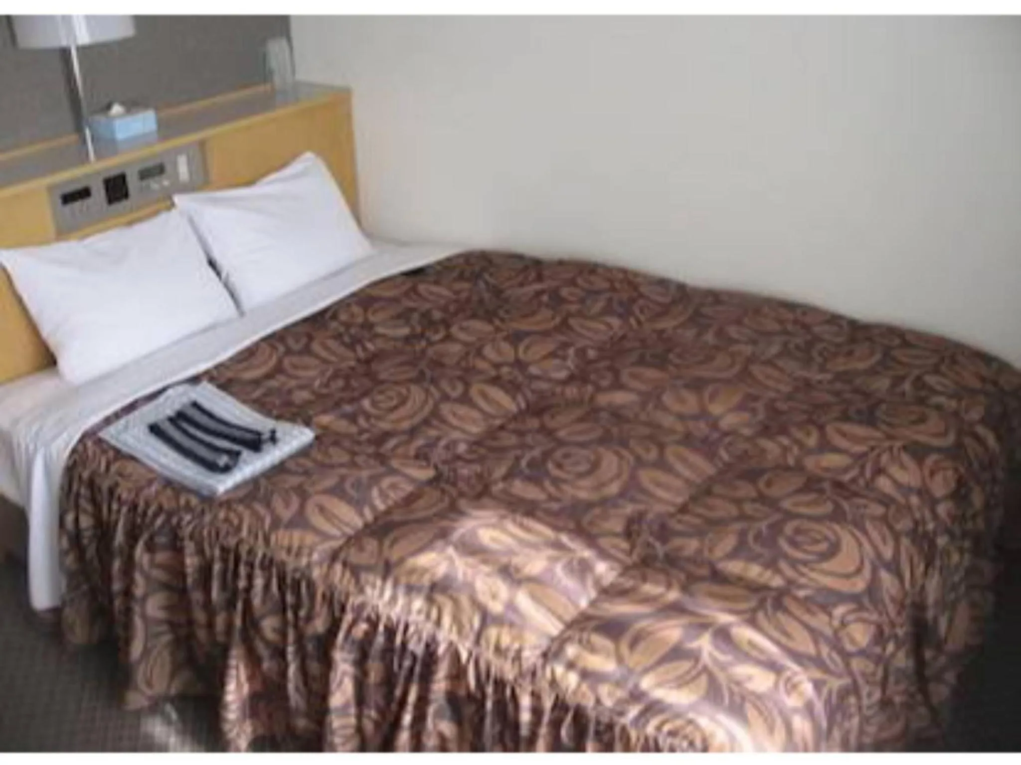 Bed in Akashi Castle Hotel - Vacation STAY 83573