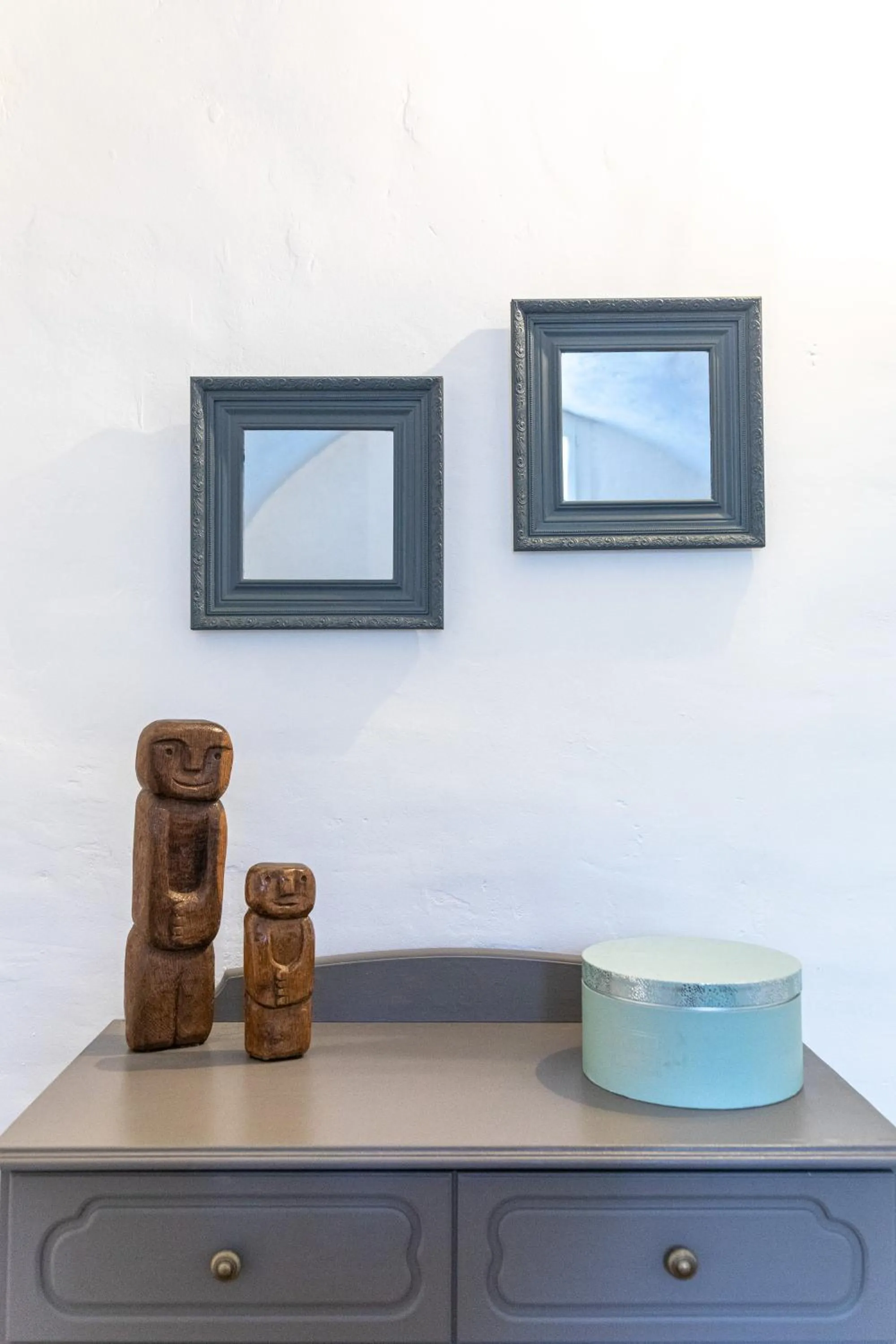 Decorative detail in La Bastide de Canaules