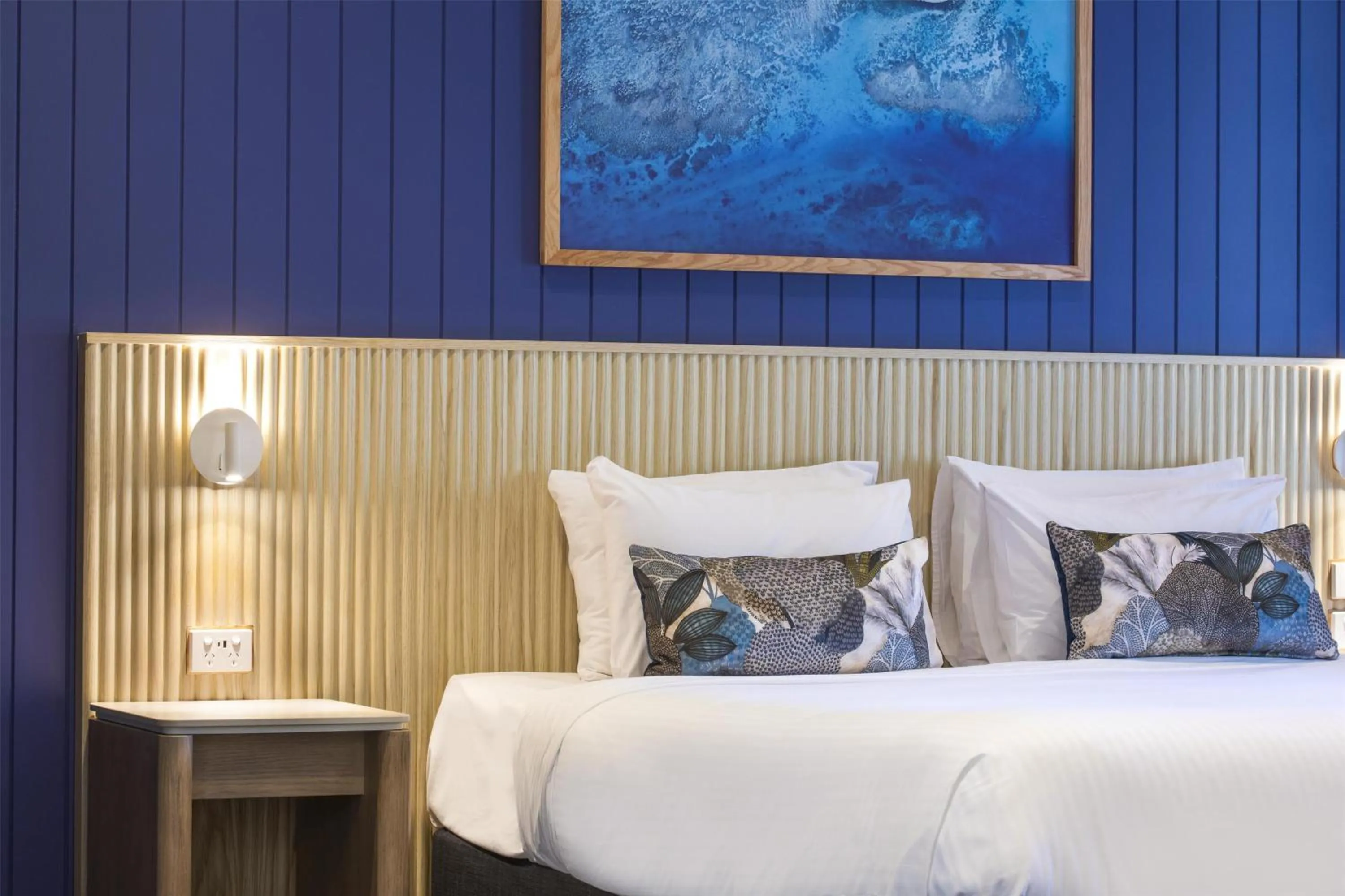 Bedroom, Bed in Nightelier Mission Beach