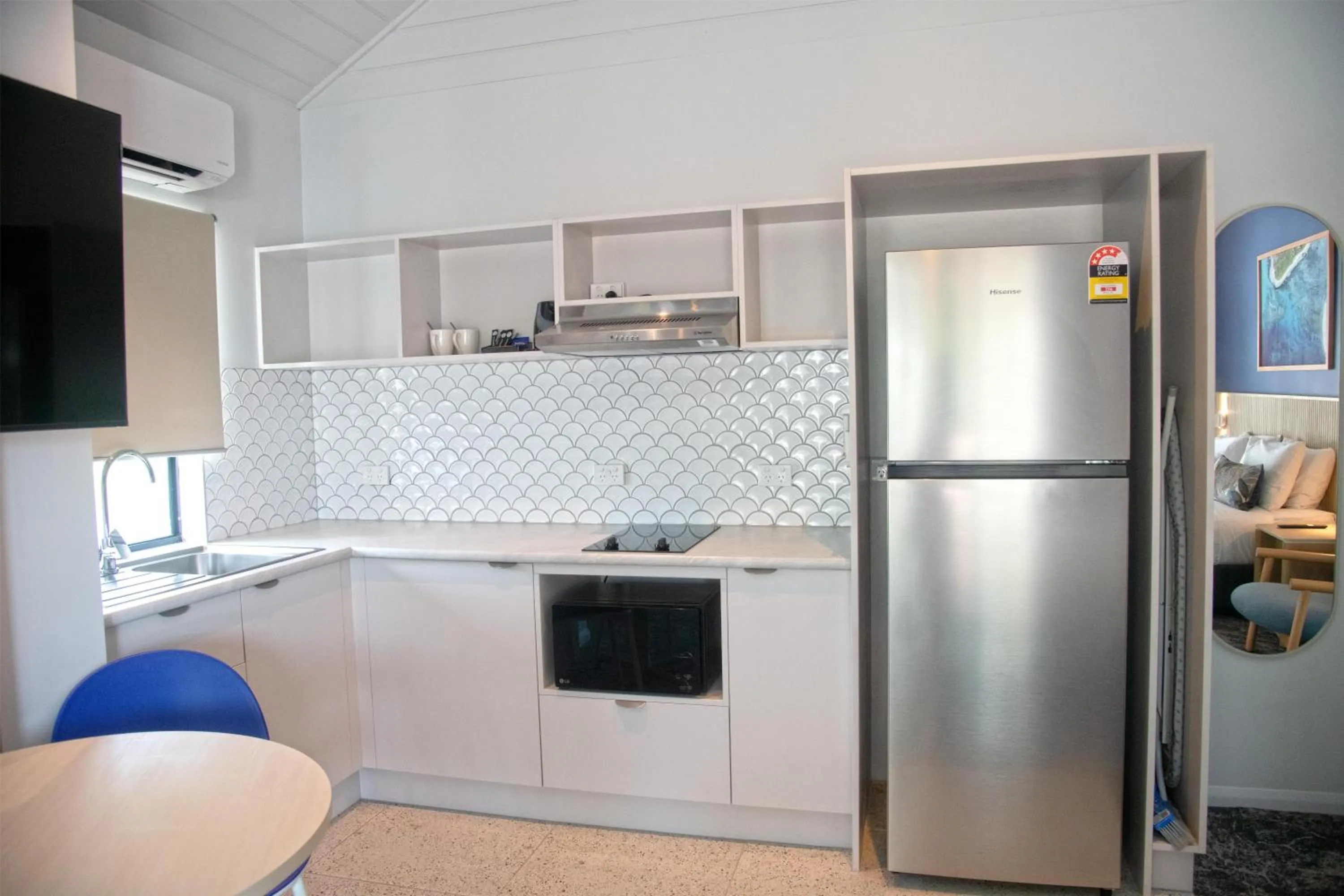 Kitchen or kitchenette in Nightelier Mission Beach