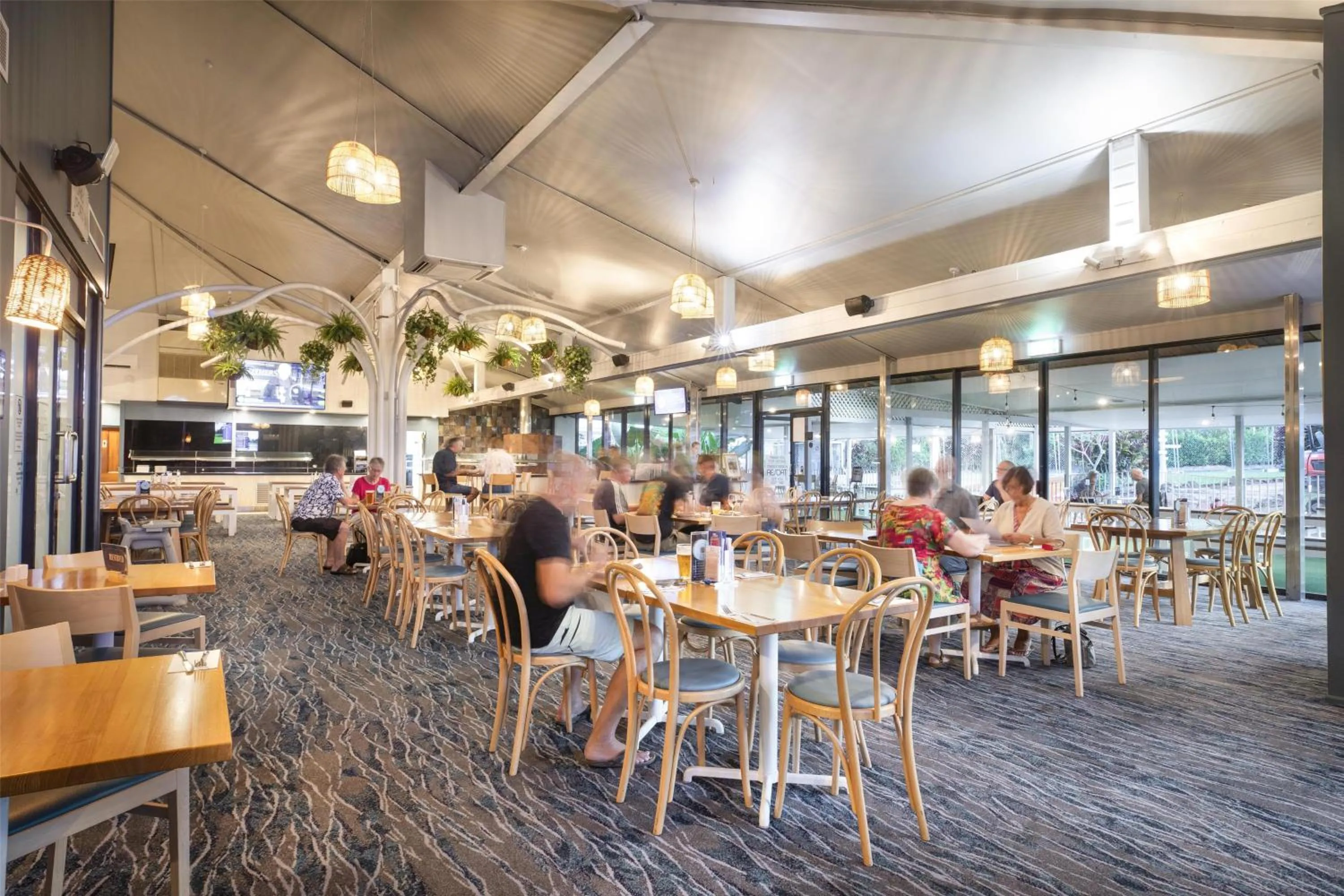 Restaurant/places to eat in Nightelier Mission Beach