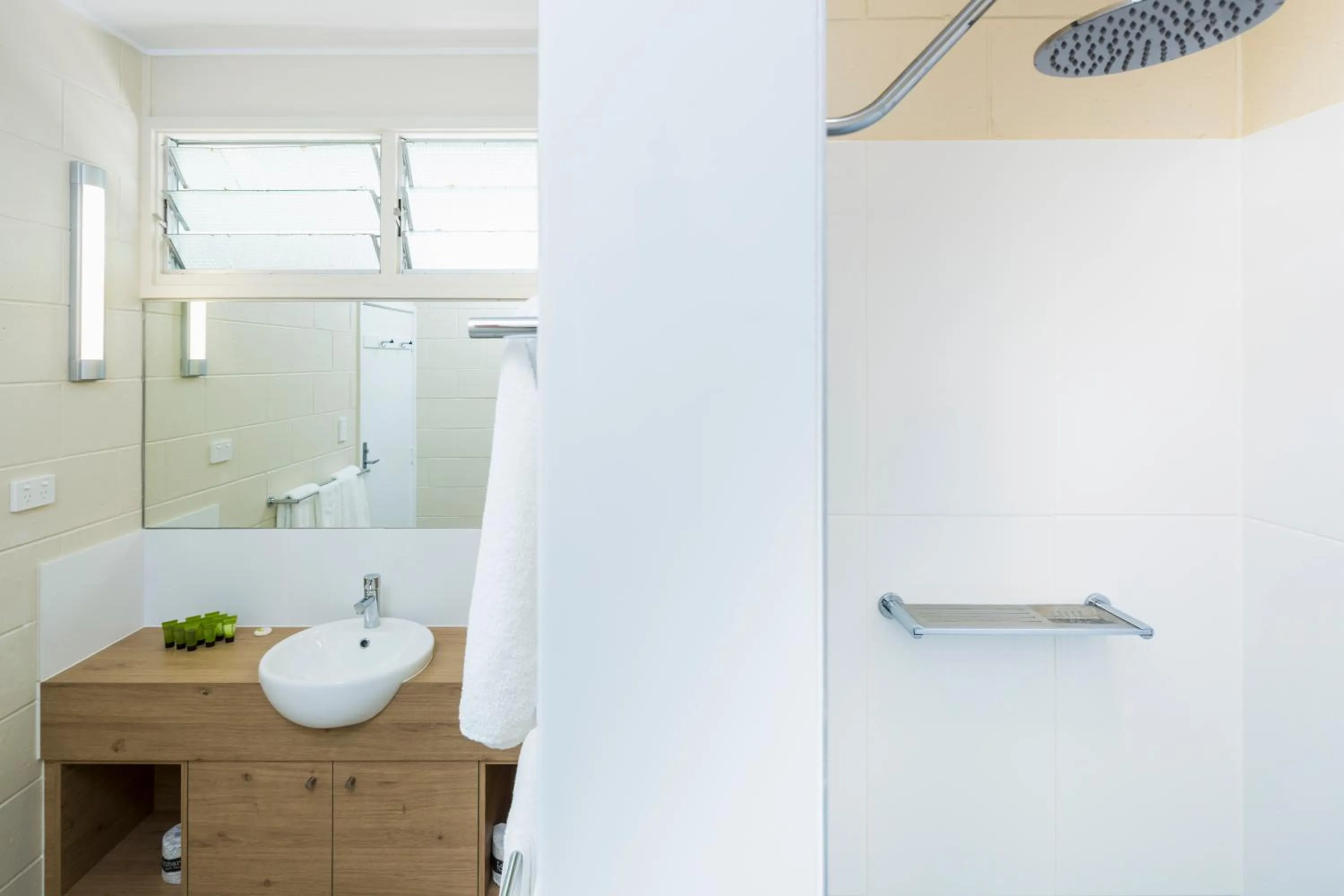 Bathroom in Nightcap at Edge Hill Tavern