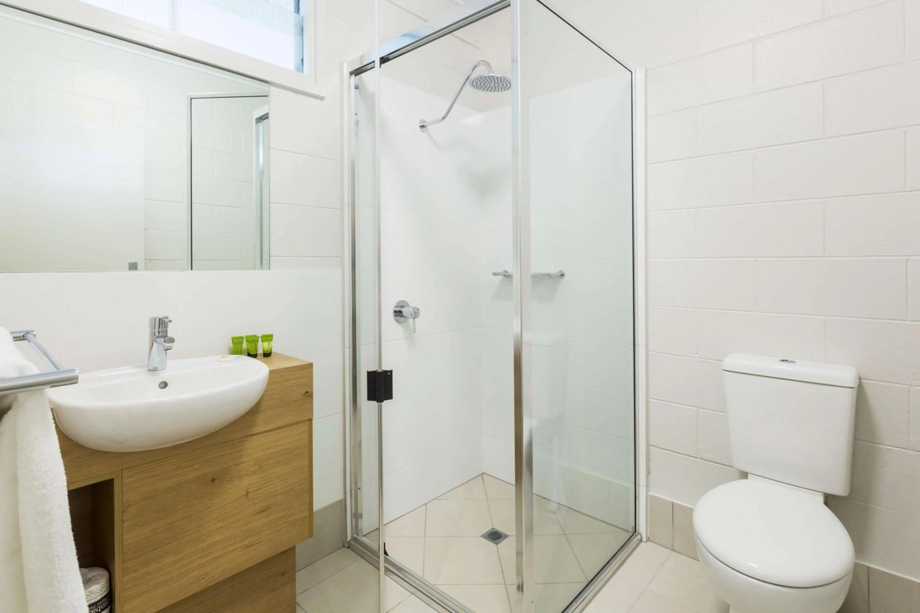 Bathroom in Nightcap at Edge Hill Tavern